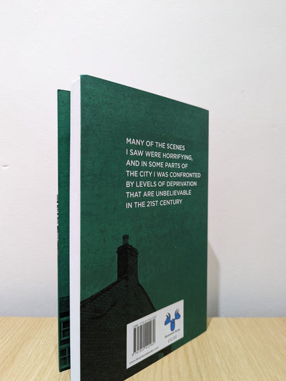 Ghost Signs by Stu Hennigan (Signed First Edition) - Fialta Books