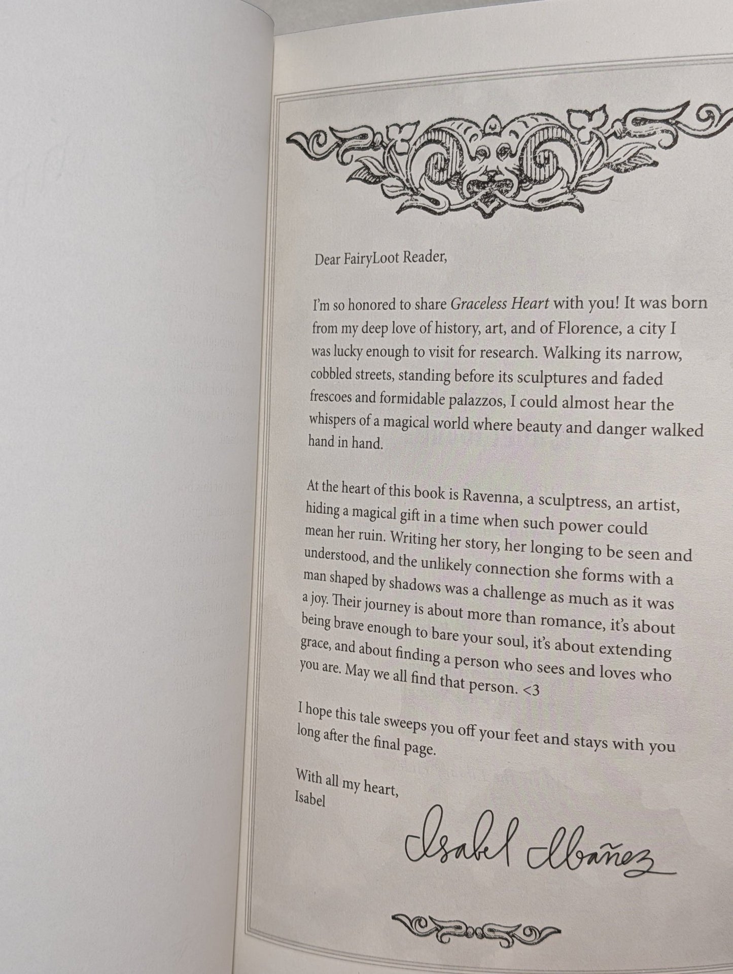 Graceless Heart by Isabel Ibanez (Special Edition with sprayed edges) - Fialta Books