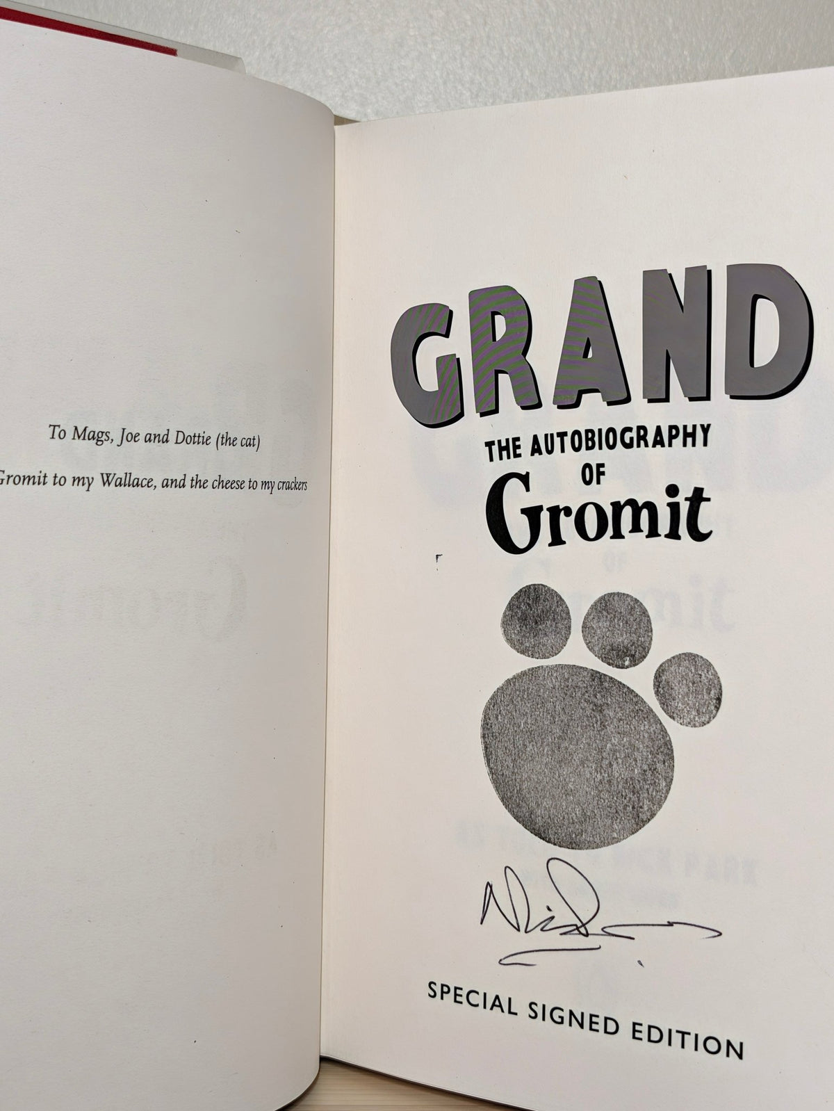 Grand: The Autobiography of Gromit by Nick Park (Signed First Edition) - Fialta Books