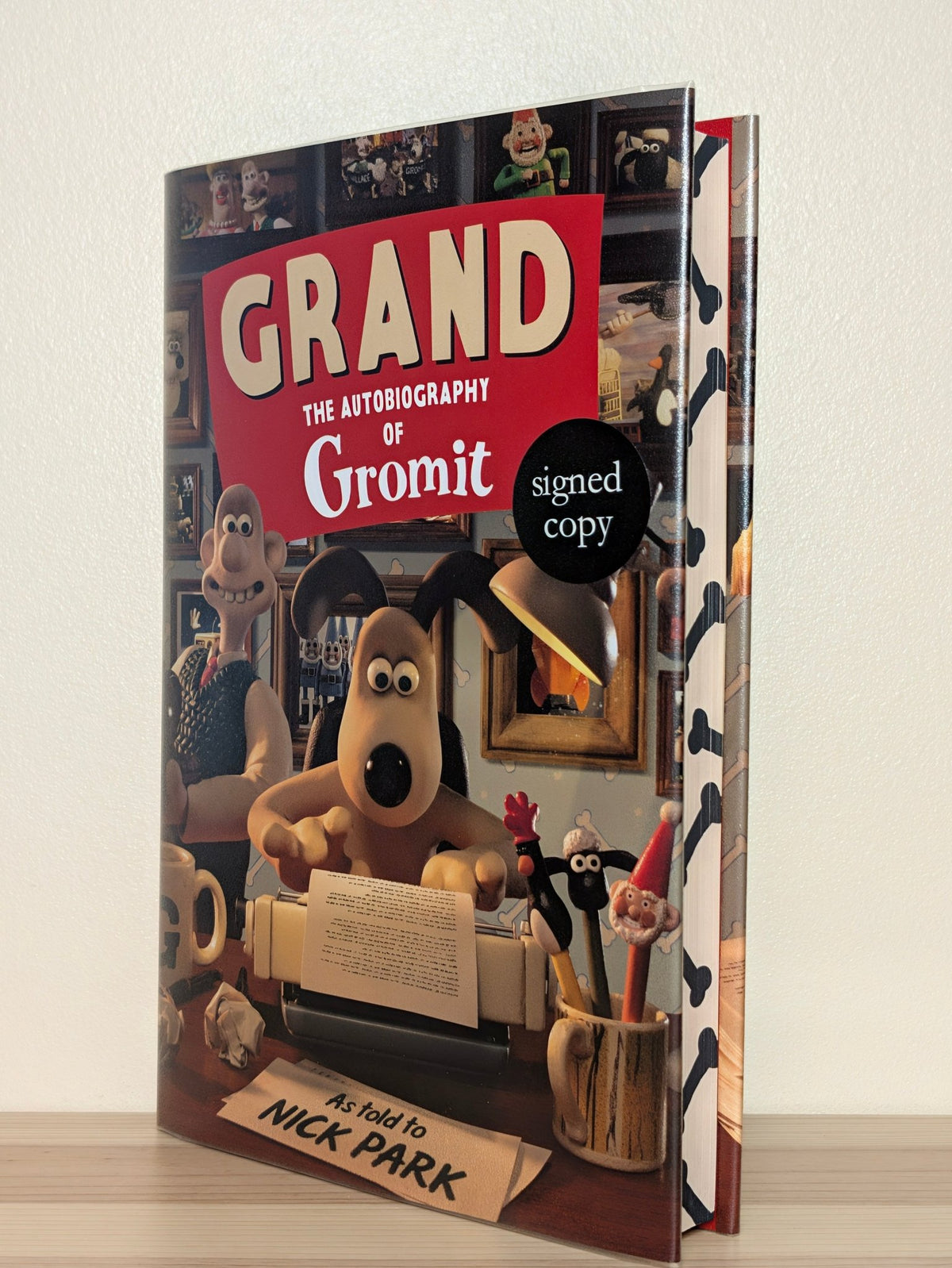 Grand: The Autobiography of Gromit by Nick Park (Signed First Edition) - Fialta Books