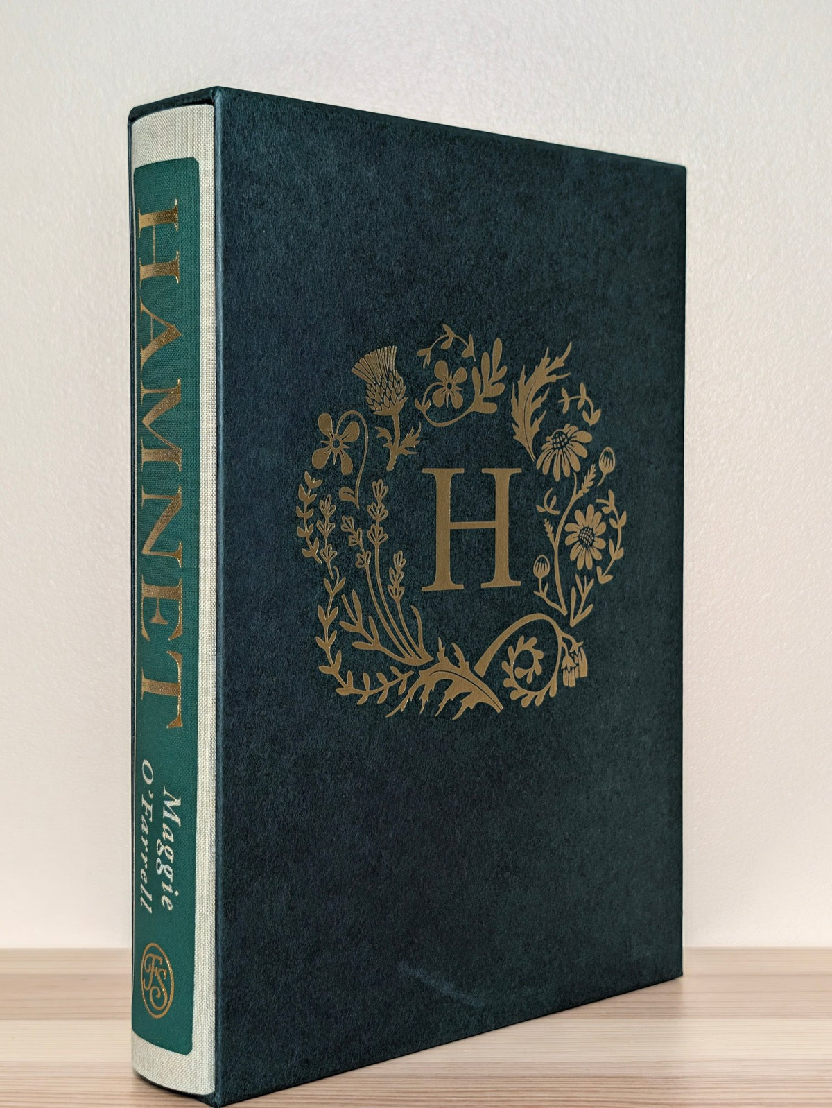 Hamnet by Maggie O'Farrell (Stamped Folio Slipcase Edition) - Fialta Books