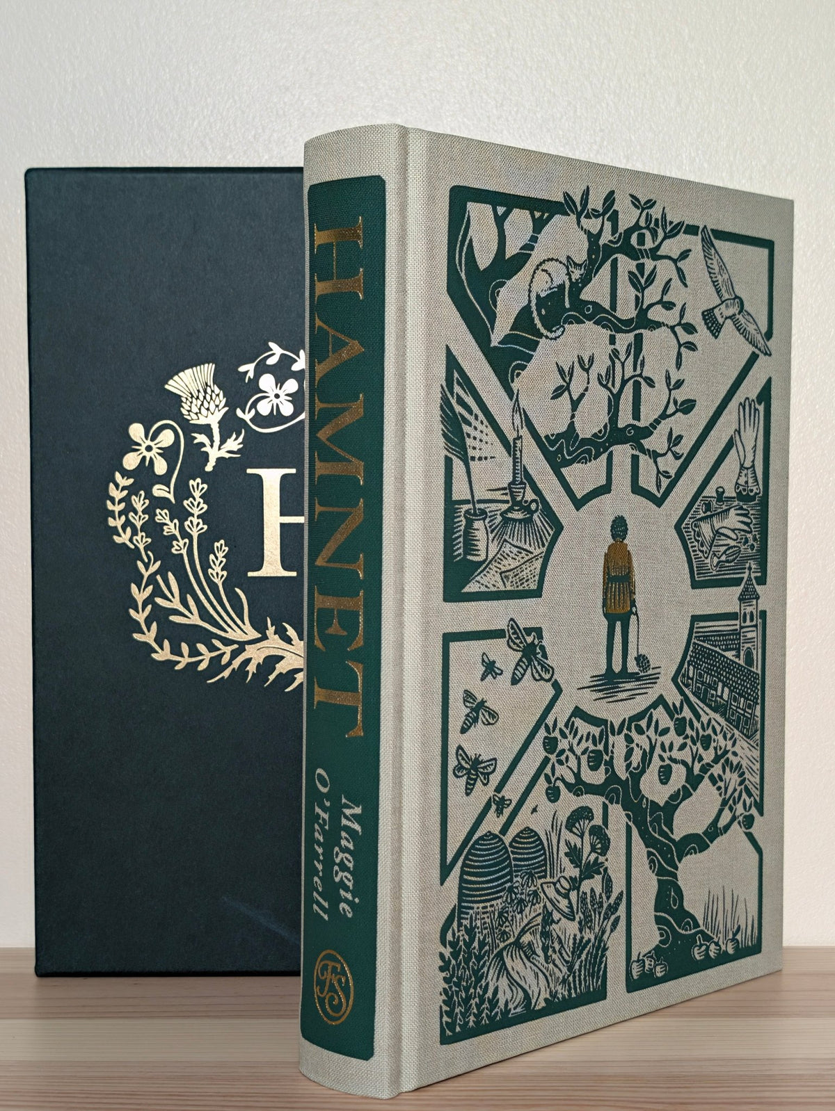 Hamnet by Maggie O'Farrell (Stamped Folio Slipcase Edition) - Fialta Books