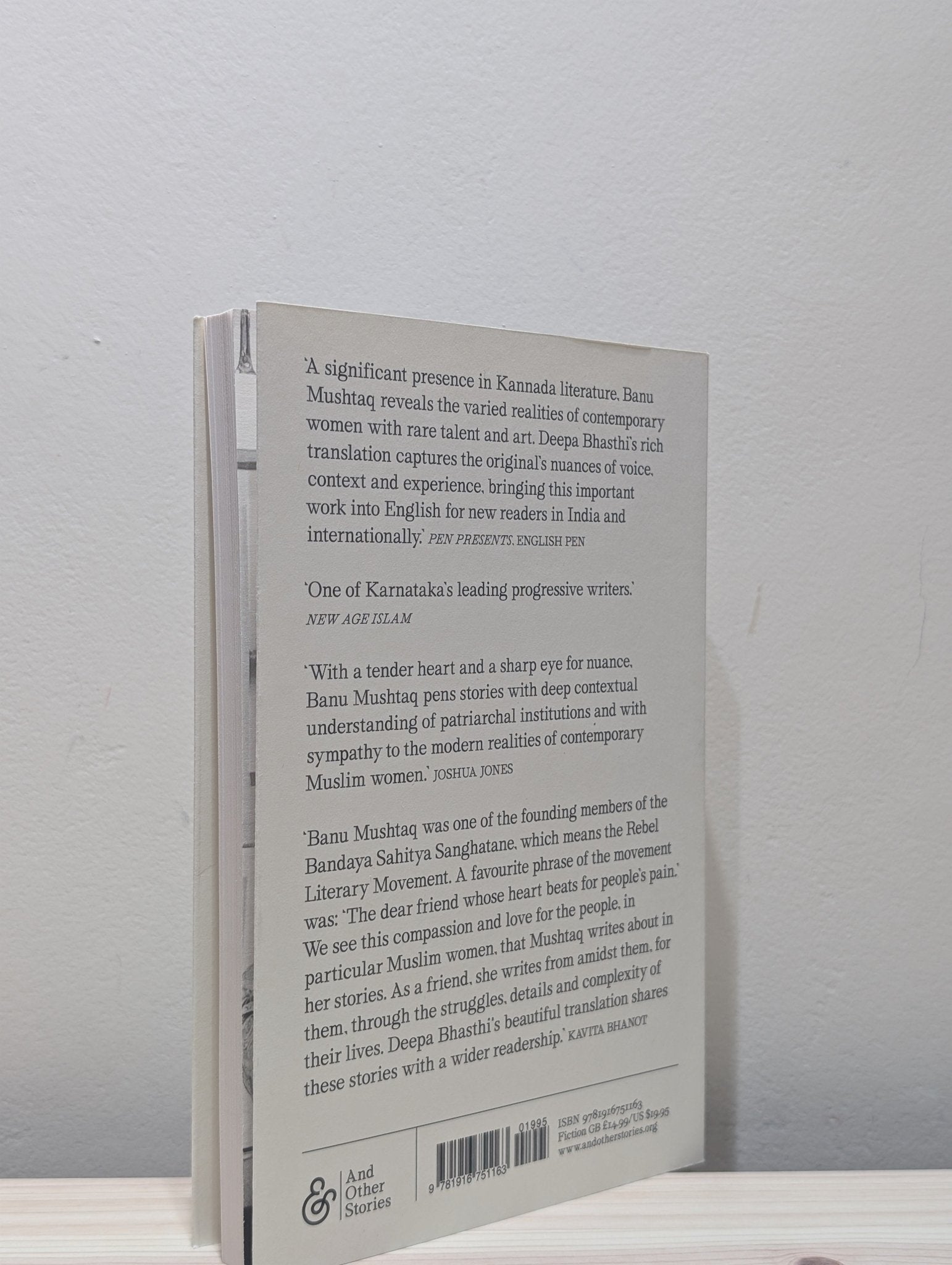 Heart Lamp: Selected Stories by Banu Mushtaq (First Edition) - Fialta Books