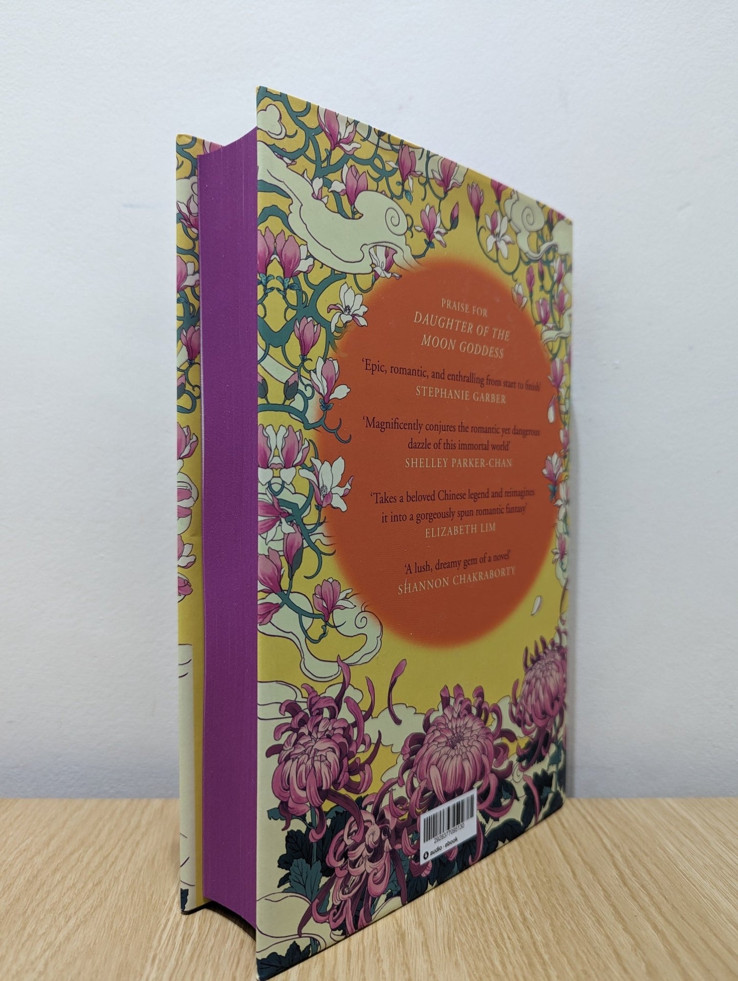 Heart of the Sun Warrior by Sue Lynn Tan (Signed First Edition with sprayed edges) - Fialta Books