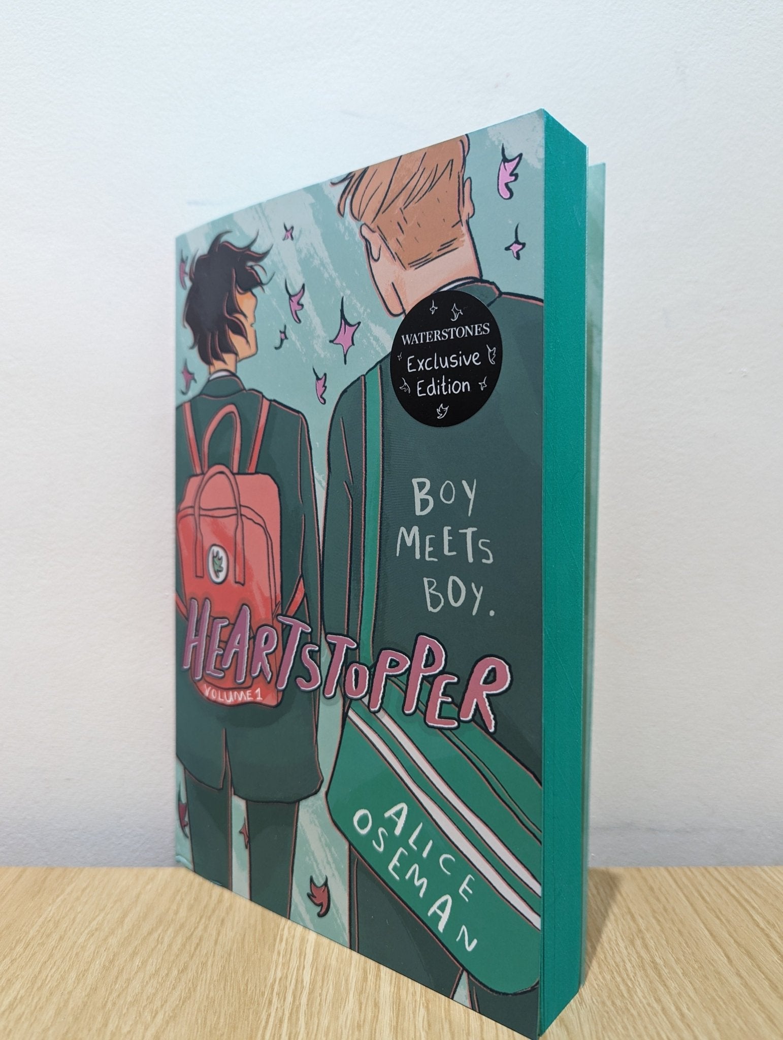 Heartstopper Volume 1 by Alice Oseman (New Edition with sprayed edges) - Fialta Books