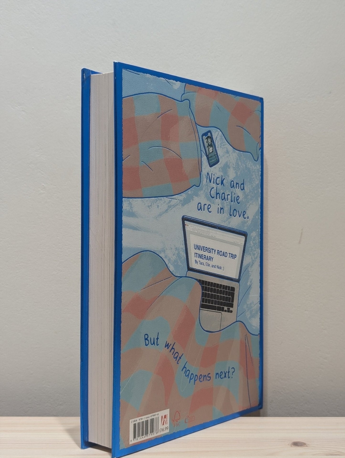 Heartstopper Volume 5 by Alice Oseman (Signed Hardback Edition) - Fialta Books