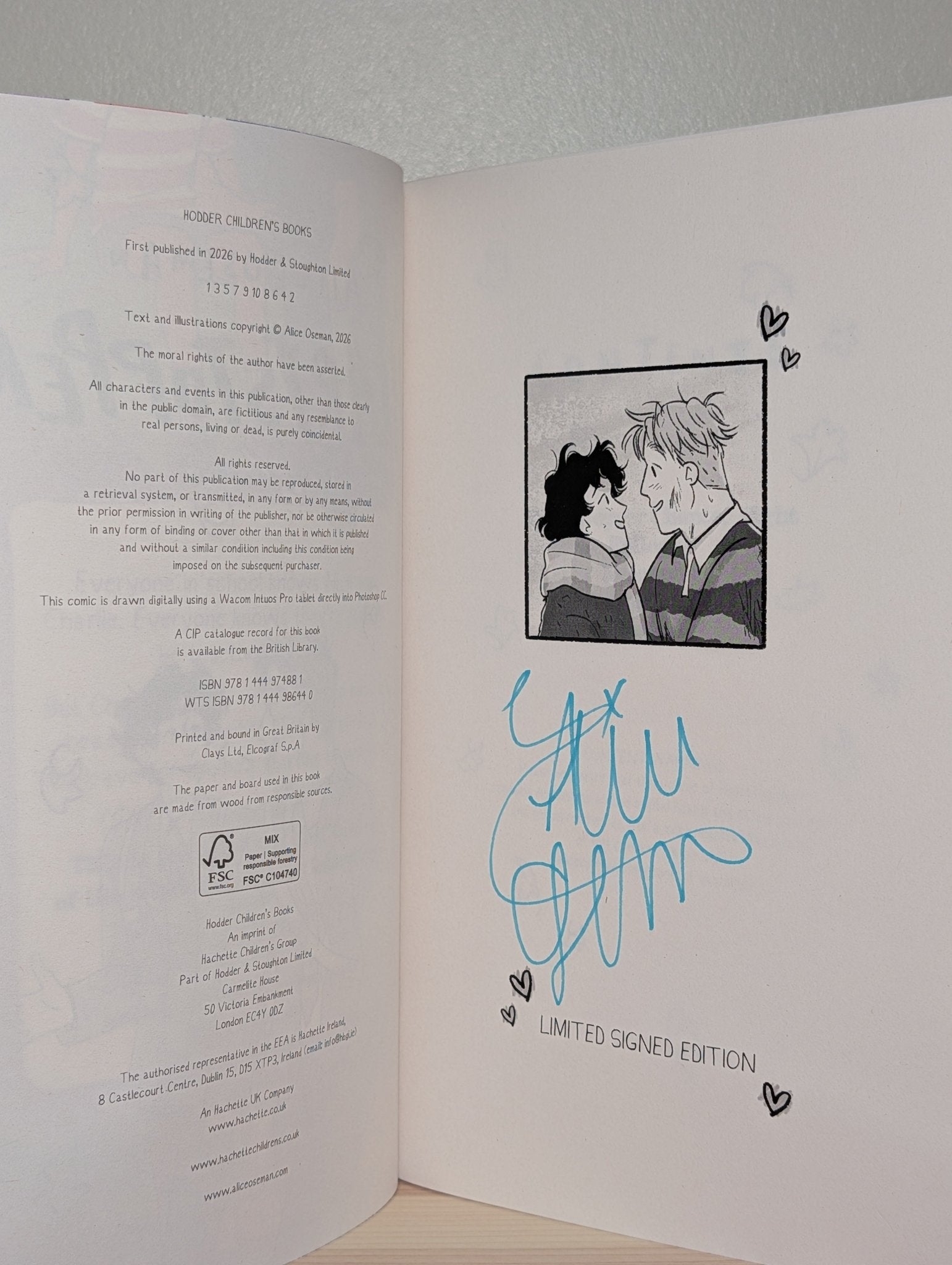 Heartstopper Volume 6 by Alice Oseman (Signed First Edition) - Fialta Books