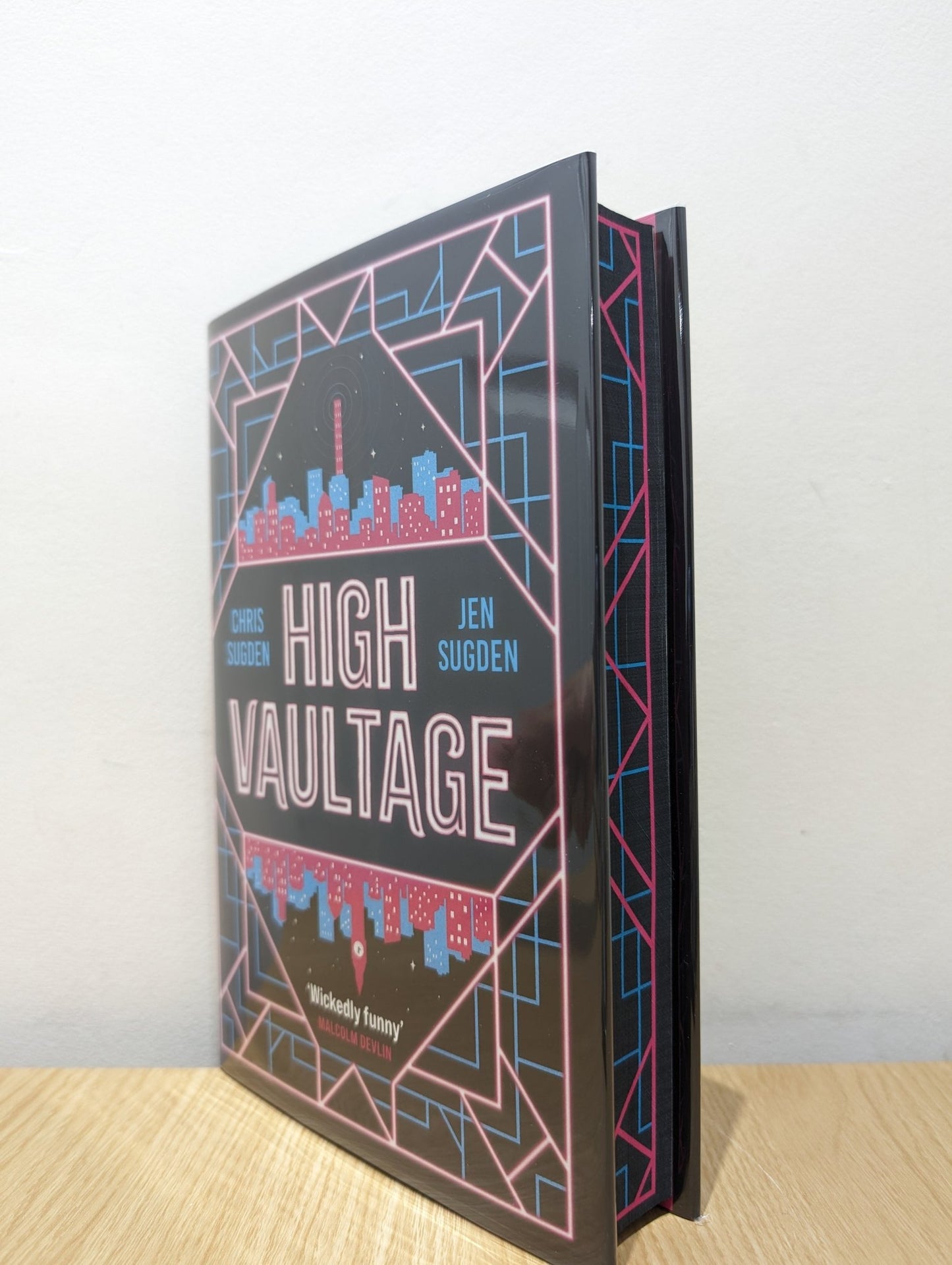 High Vaultage by Chris Sugden Jen Sugden (Signed First Edition with sprayed edges) - Fialta Books