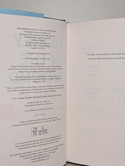 Honey in the Wound by Jiyoung Han (Signed First Edition with sprayed edges) - Fialta Books