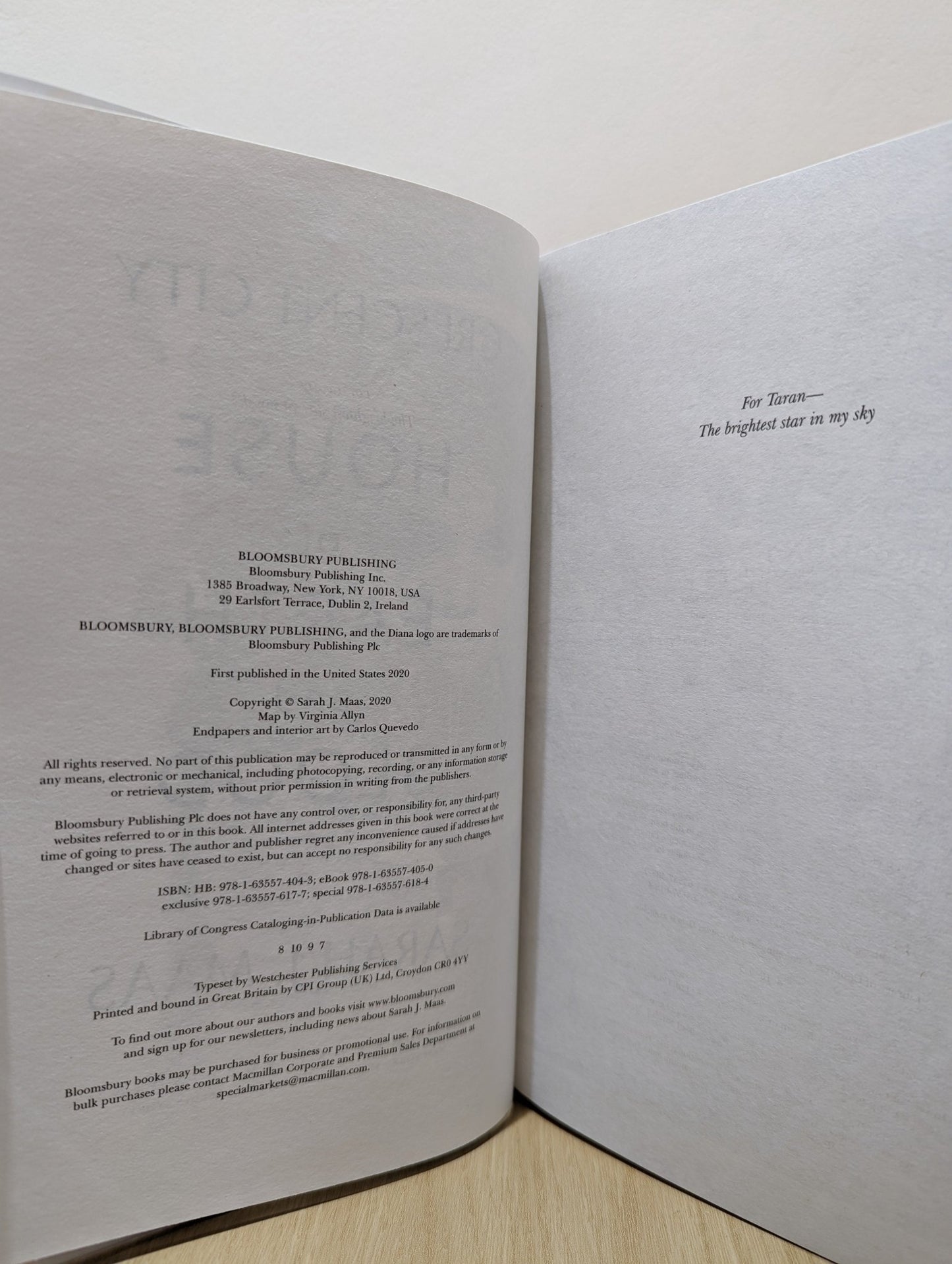 House of Earth and Blood by Sarah J. Maas - Fialta Books