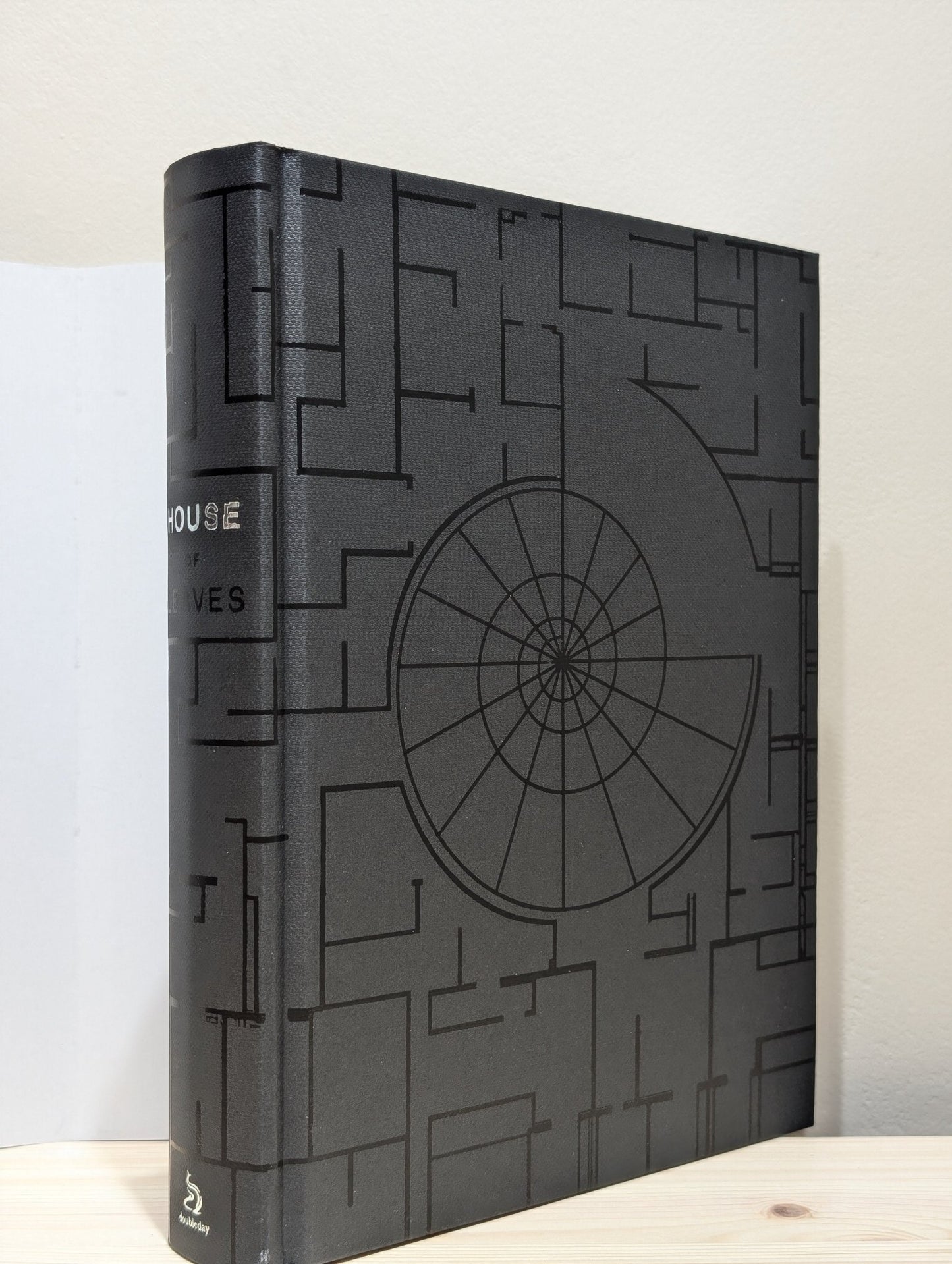 House Of Leaves by Mark Z Danielewski (First UK Hardback Deluxe Edition) - Fialta Books