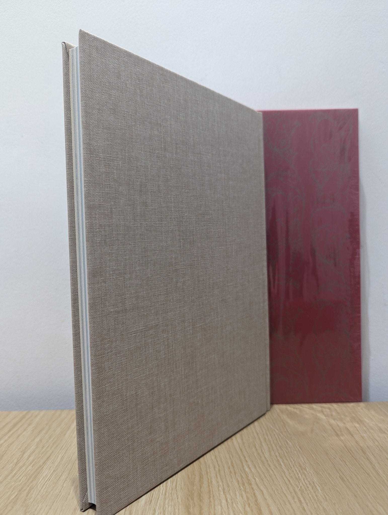 How to See Fairies by Charles van Sandwyk (Folio Slipcase Edition) - Fialta Books