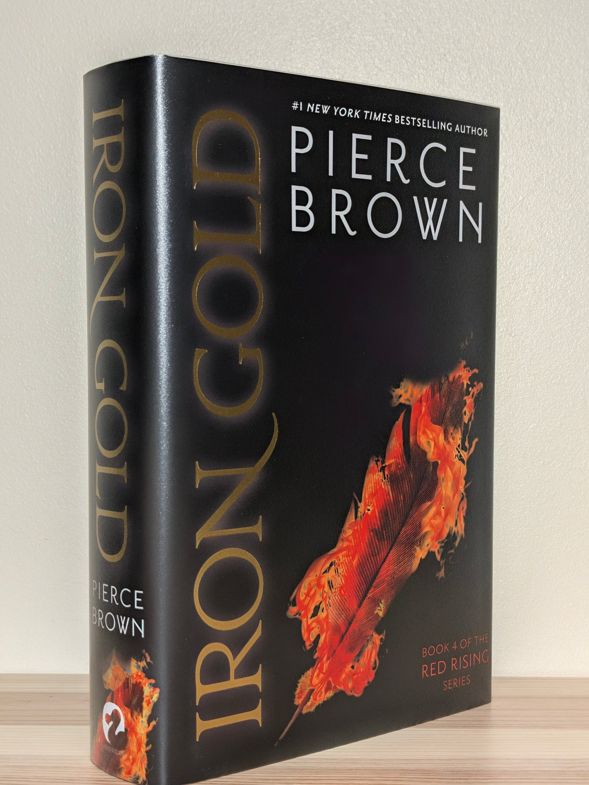 Iron Gold by Pierce Brown (New Hardback Edition) - Fialta Books