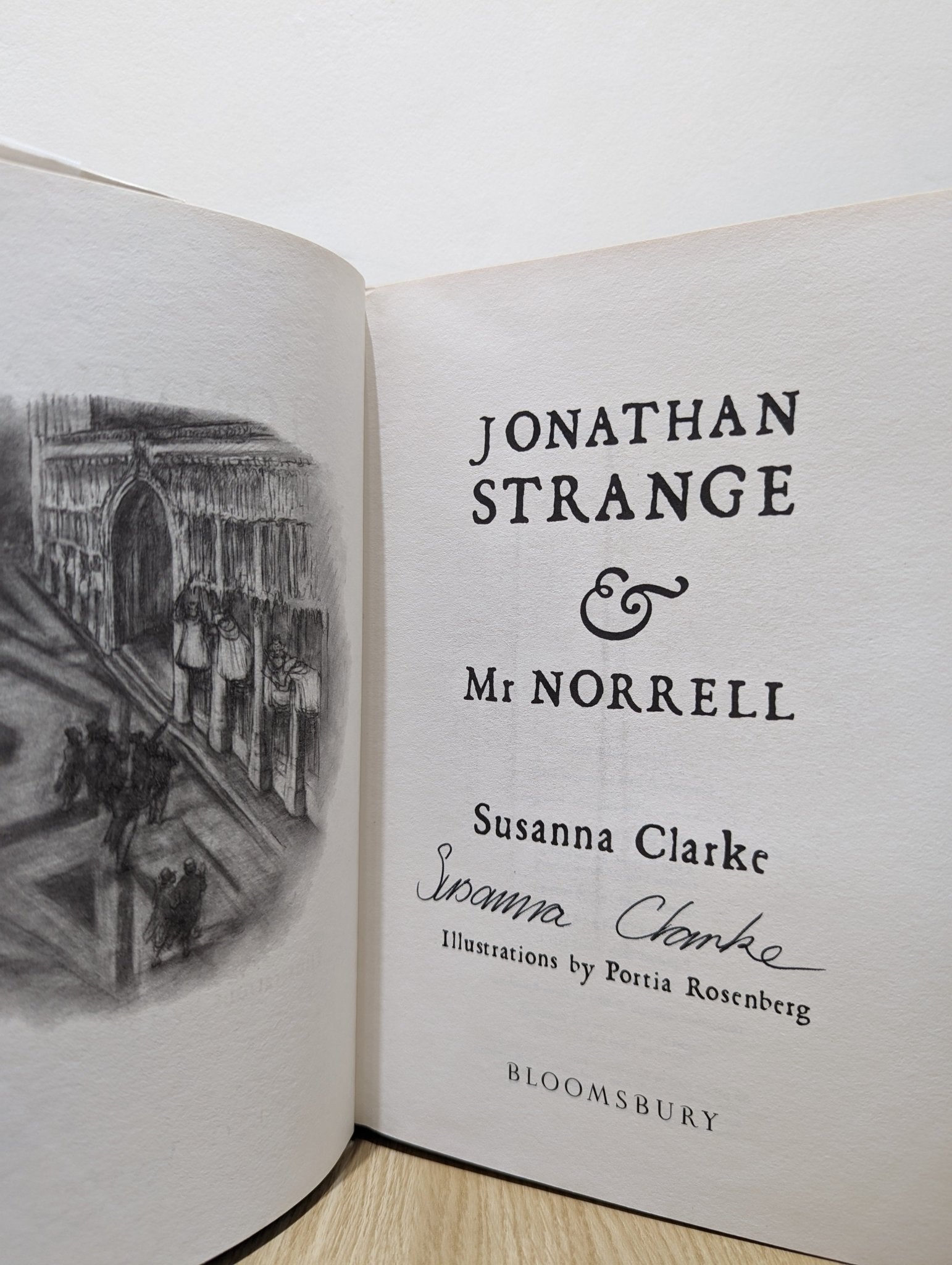Jonathan Strange and Mr. Norrell by Susanna Clarke (Signed First Edition) - Fialta Books