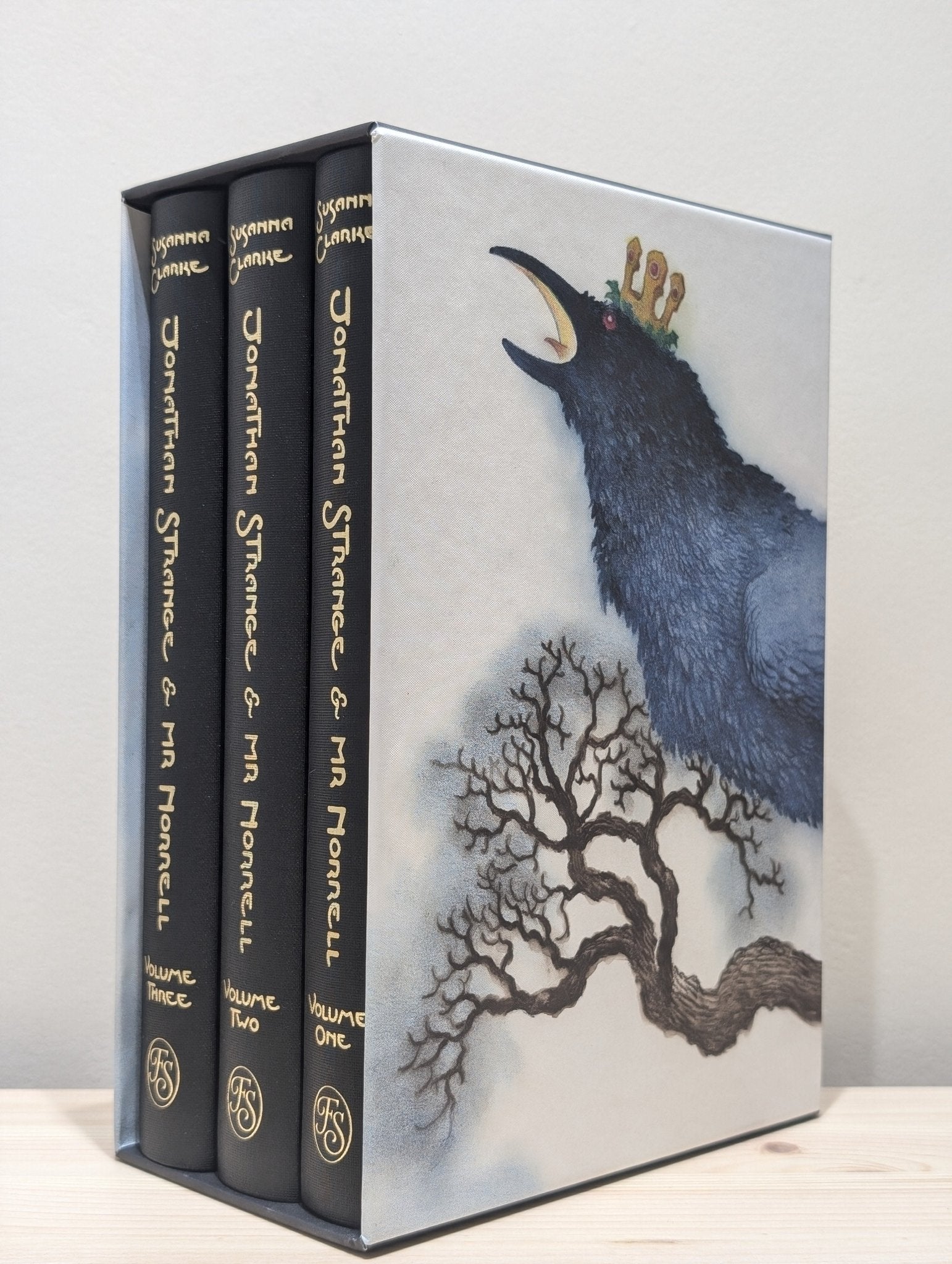 Jonathan Strange & Mr Norrell by Susanna Clarke (Signed Folio Slipcase Edition) - Fialta Books