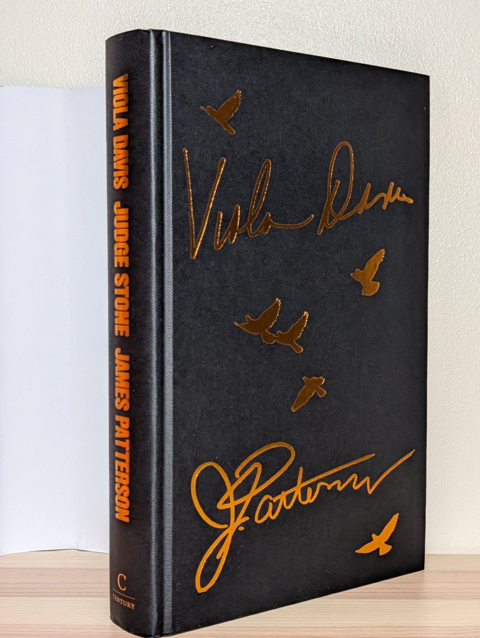 Judge Stone by James Patterson Viola Davis (Double Signed First Edition) - Fialta Books