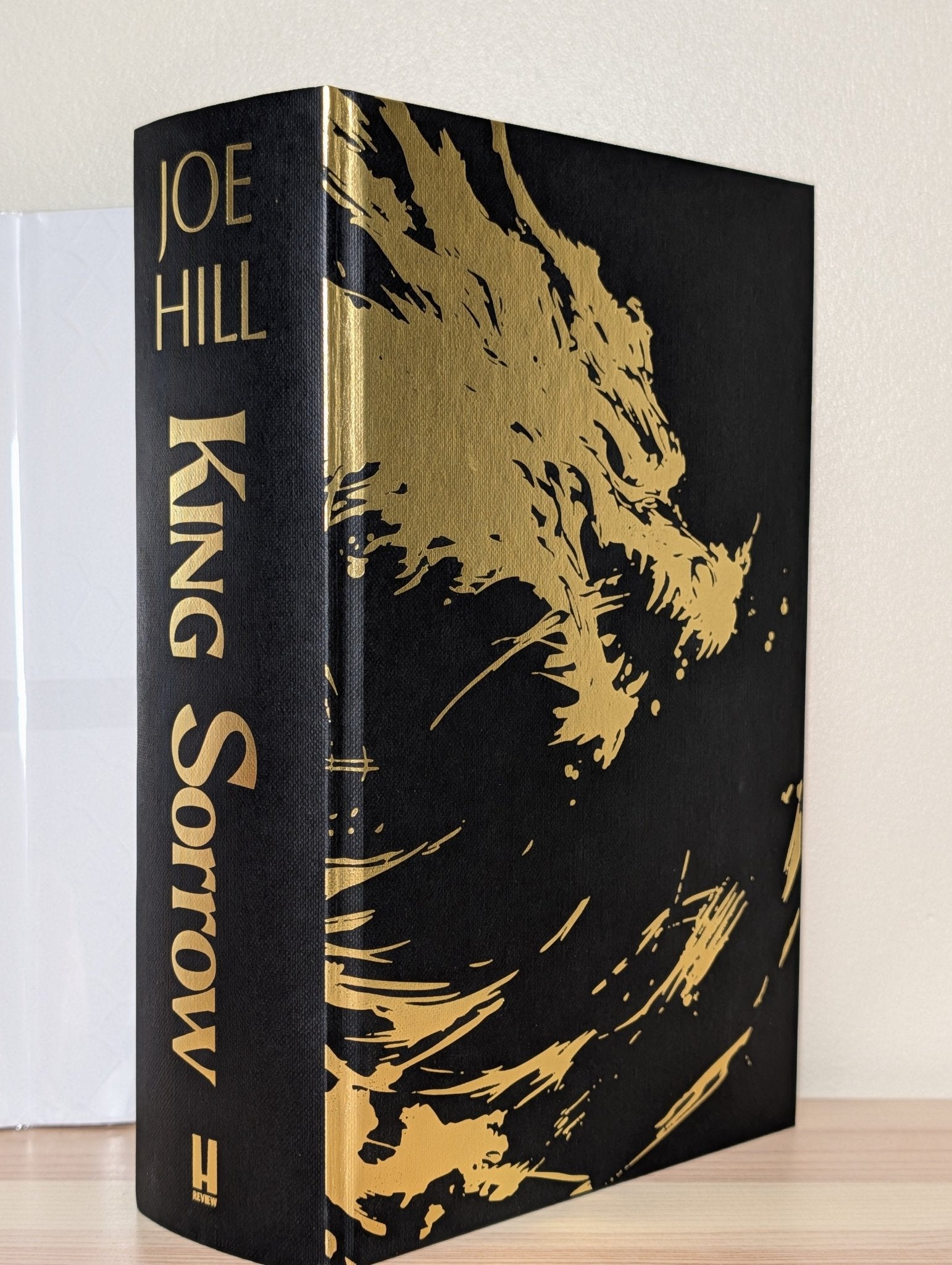 King Sorrow by Joe Hill (Signed Numbered with sprayed edges) - Fialta Books