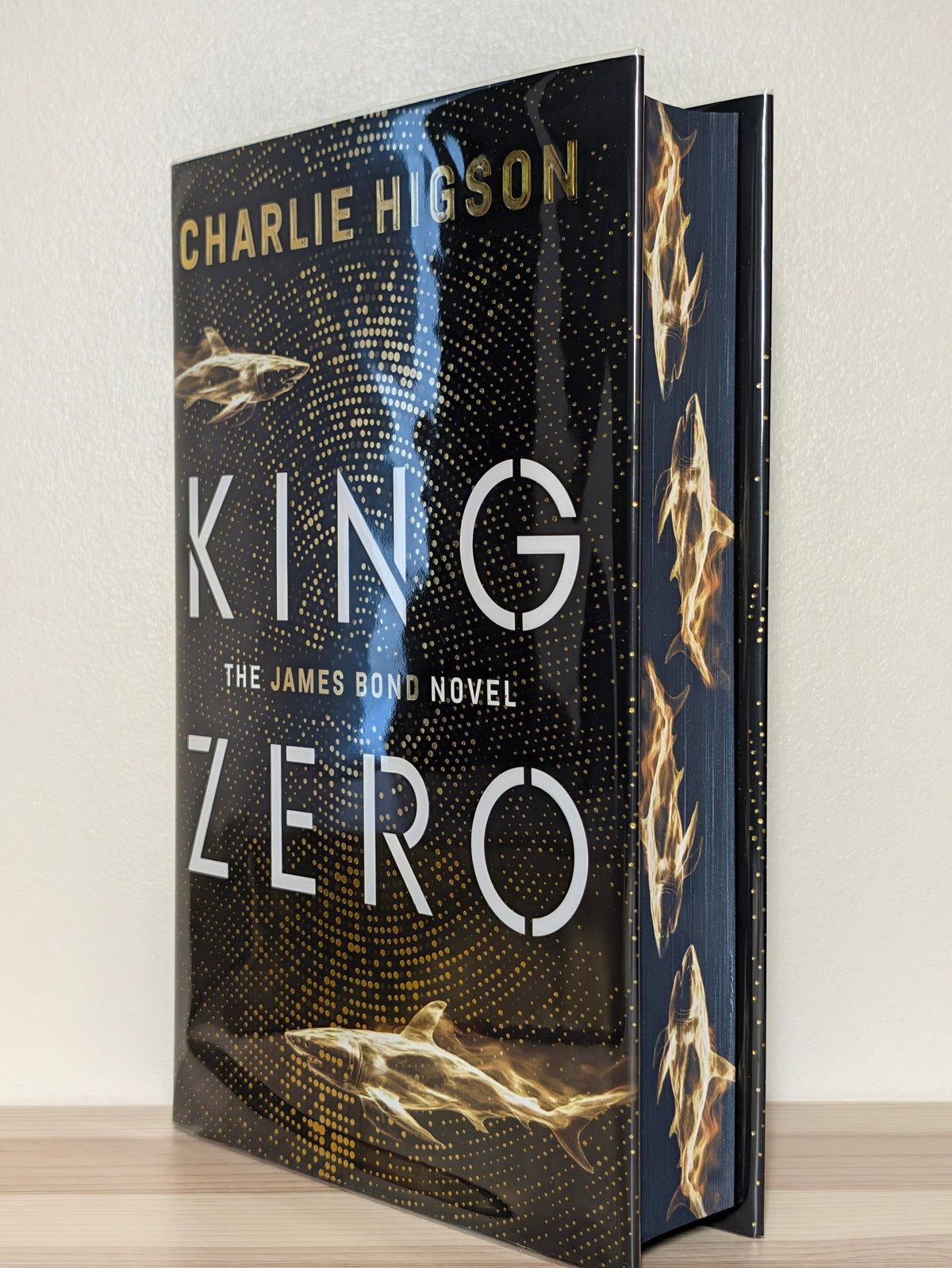 King Zero by Charlie Higson (Signed Numbered Edition with sprayed edges) - Fialta Books