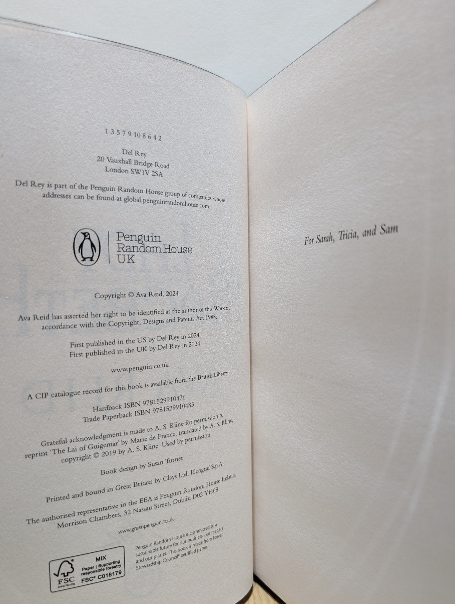 Lady Macbeth by Ava Reid (Signed First Edition with sprayed edges) - Fialta Books