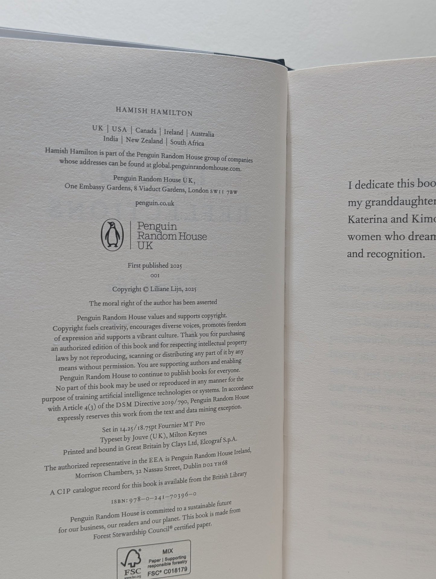 Liquid Reflections by Liliane Lijn (Signed First Edition) - Fialta Books