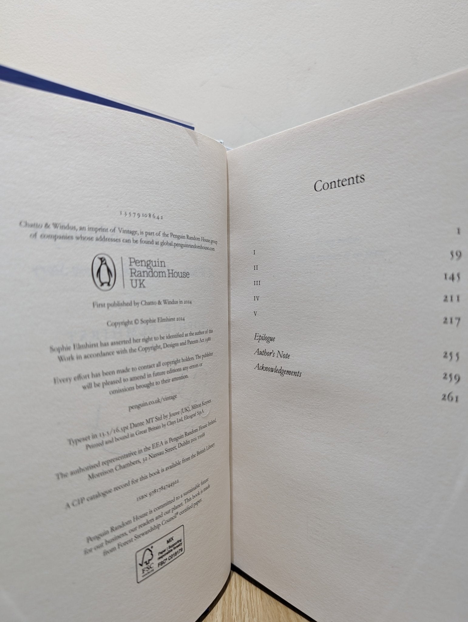 Maurice and Maralyn: A Whale, a Shipwreck, a Love Story by Sophie Elmhirst (Signed First Edition) - Fialta Books