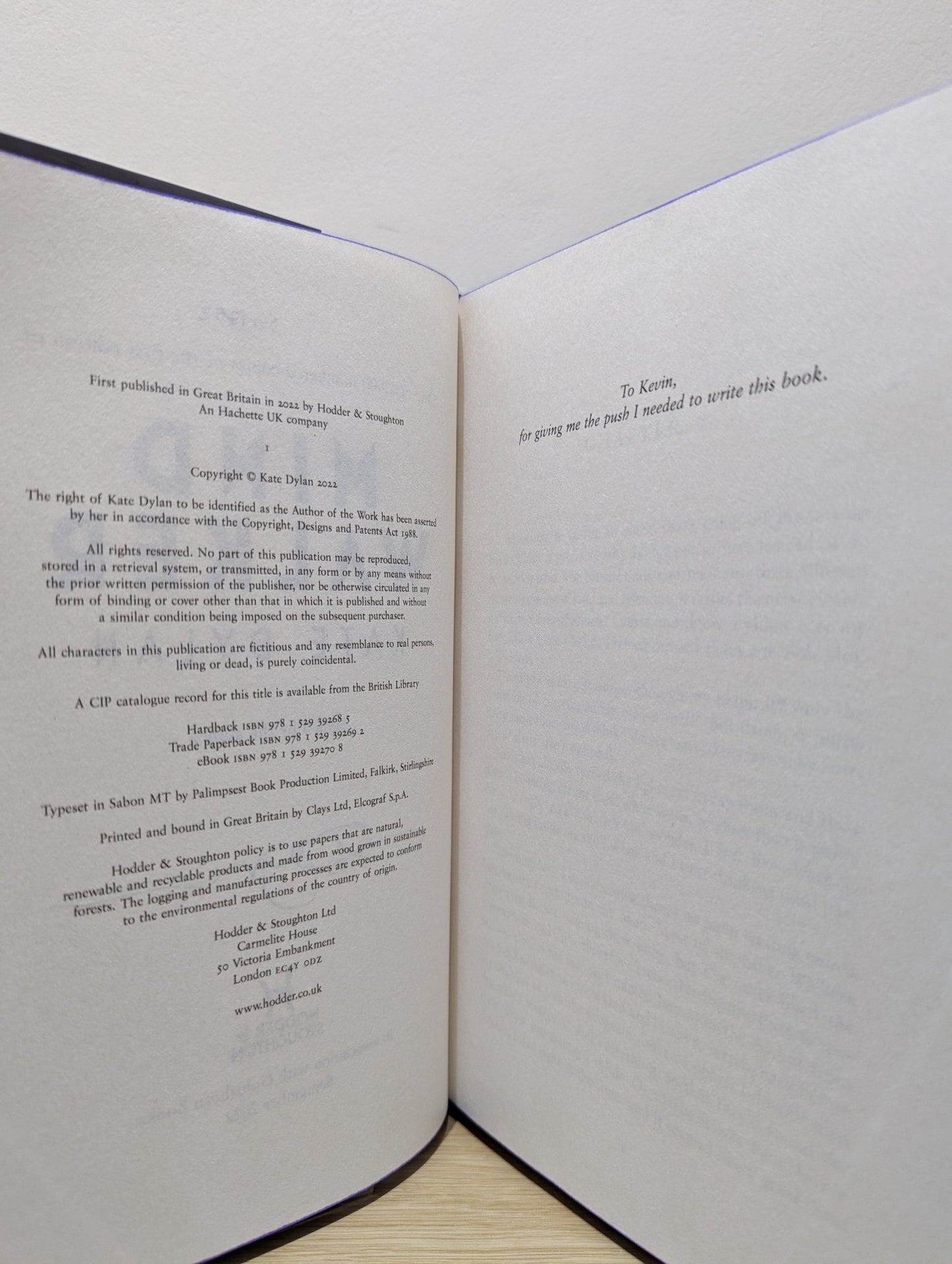 Mindwalker by Kate Dylan (Signed First Edition with sprayed edges) - Fialta Books