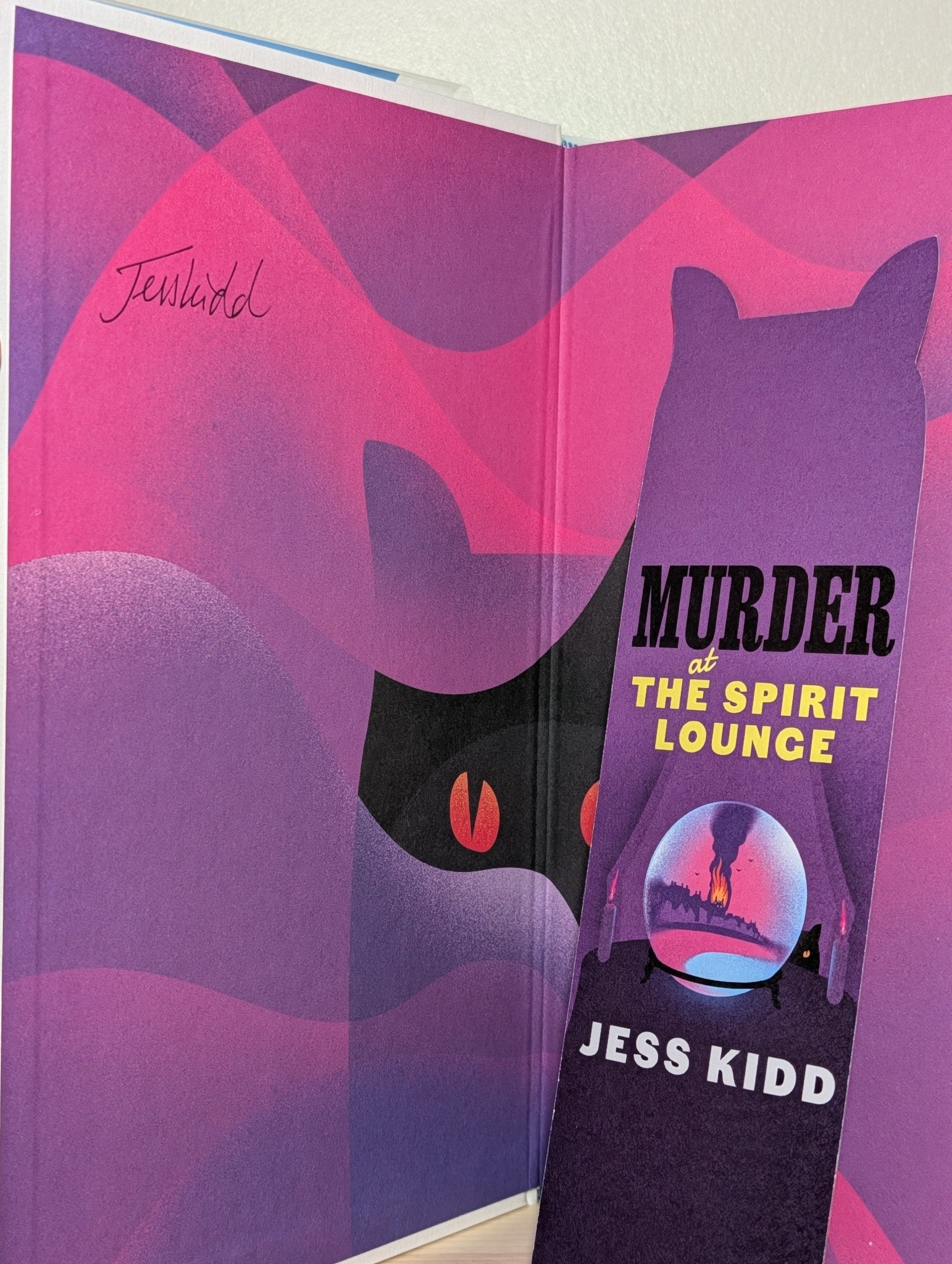 Murder at the Spirit Lounge by Jess Kidd (Signed First Edition with sprayed edges) - Fialta Books