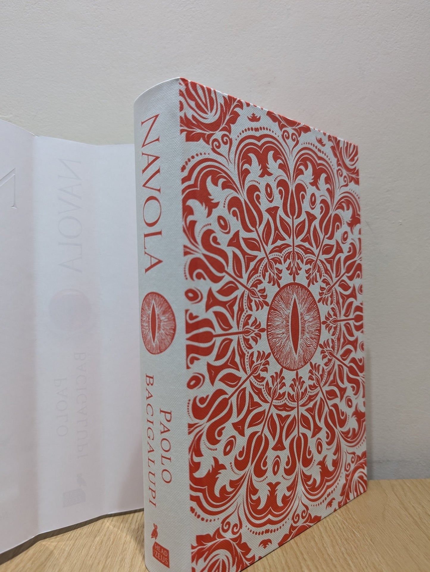 Navola by Paolo Bacigalupi (Signed First Edition with sprayed edges) - Fialta Books