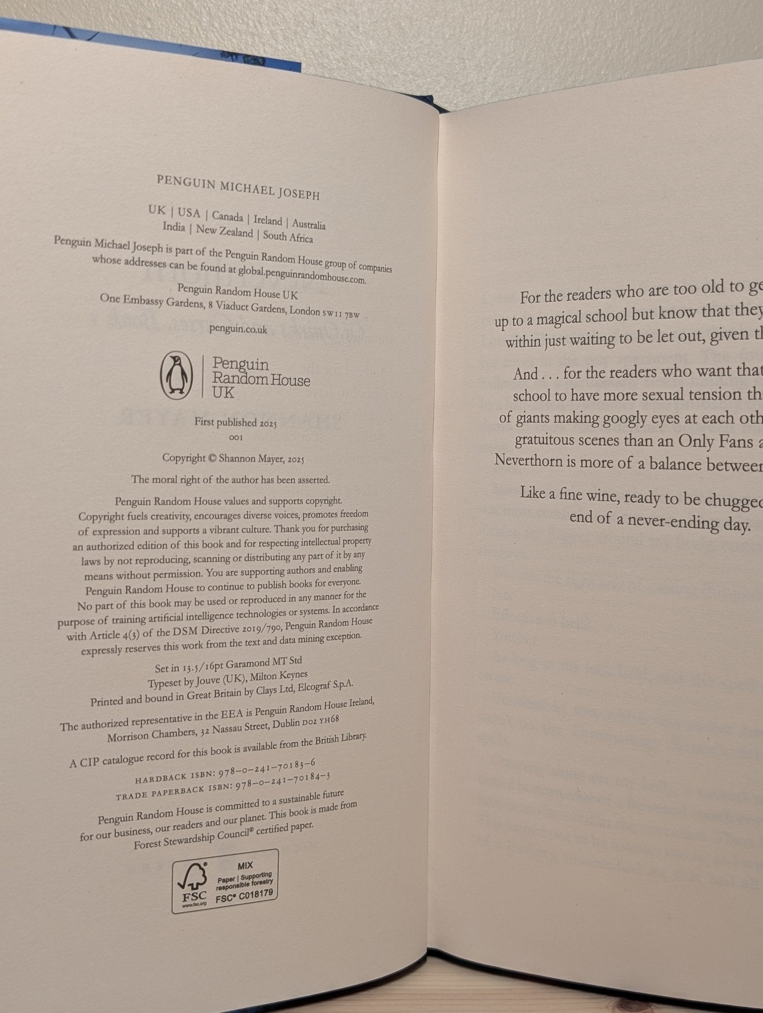 Neverthorn by Shannon Mayer (First Edition with sprayed edges) - Fialta Books