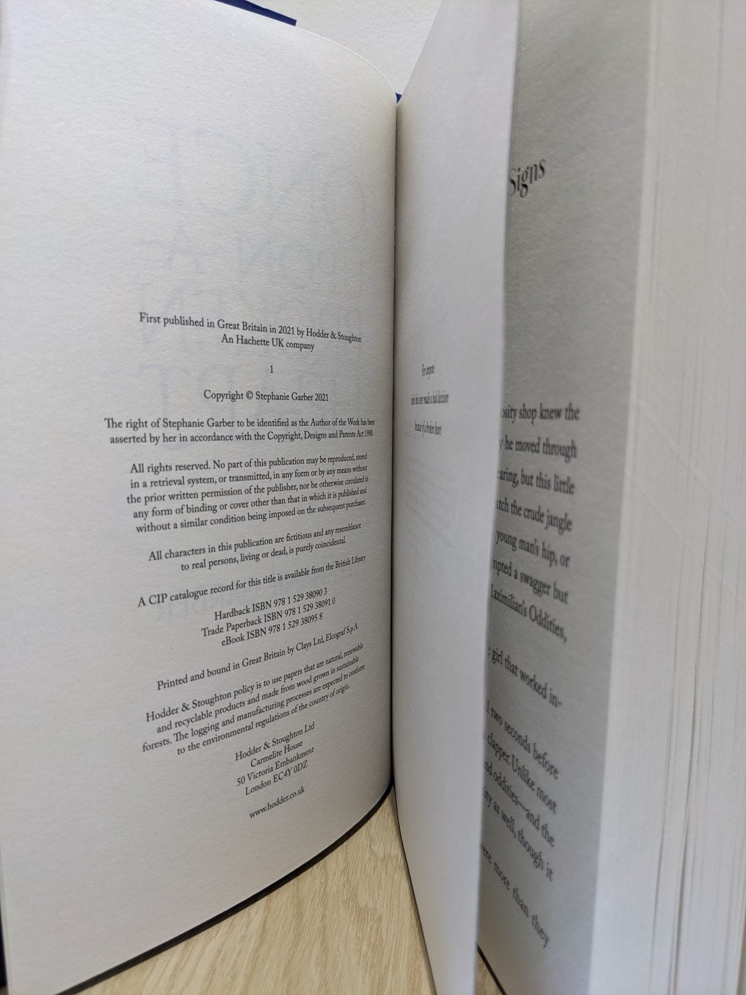 Once Upon A Broken Heart by Stephanie Garber (Signed Fox Cover) - Fialta Books