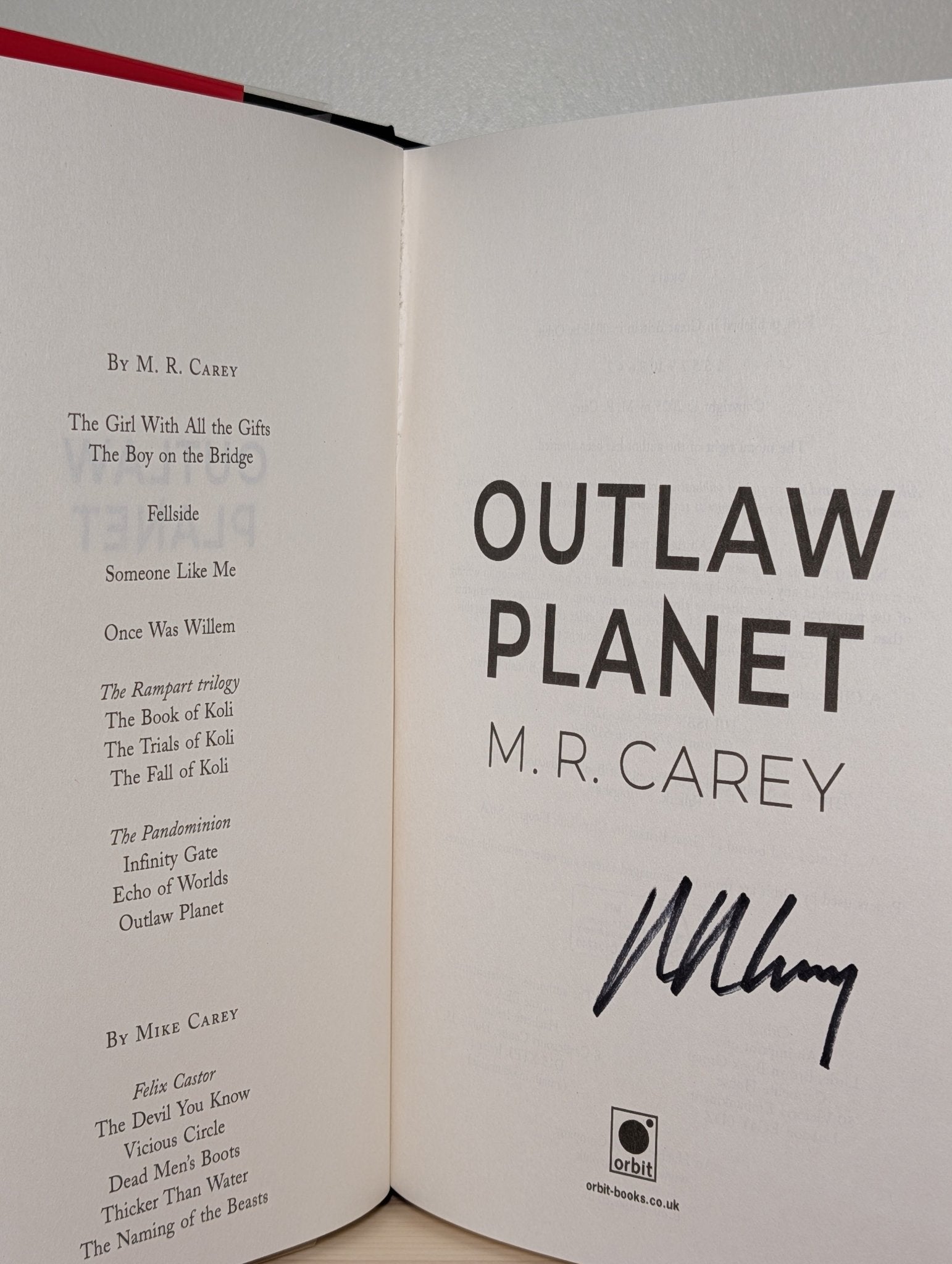 Outlaw Planet by M. R. Carey (Signed First Edition) - Fialta Books