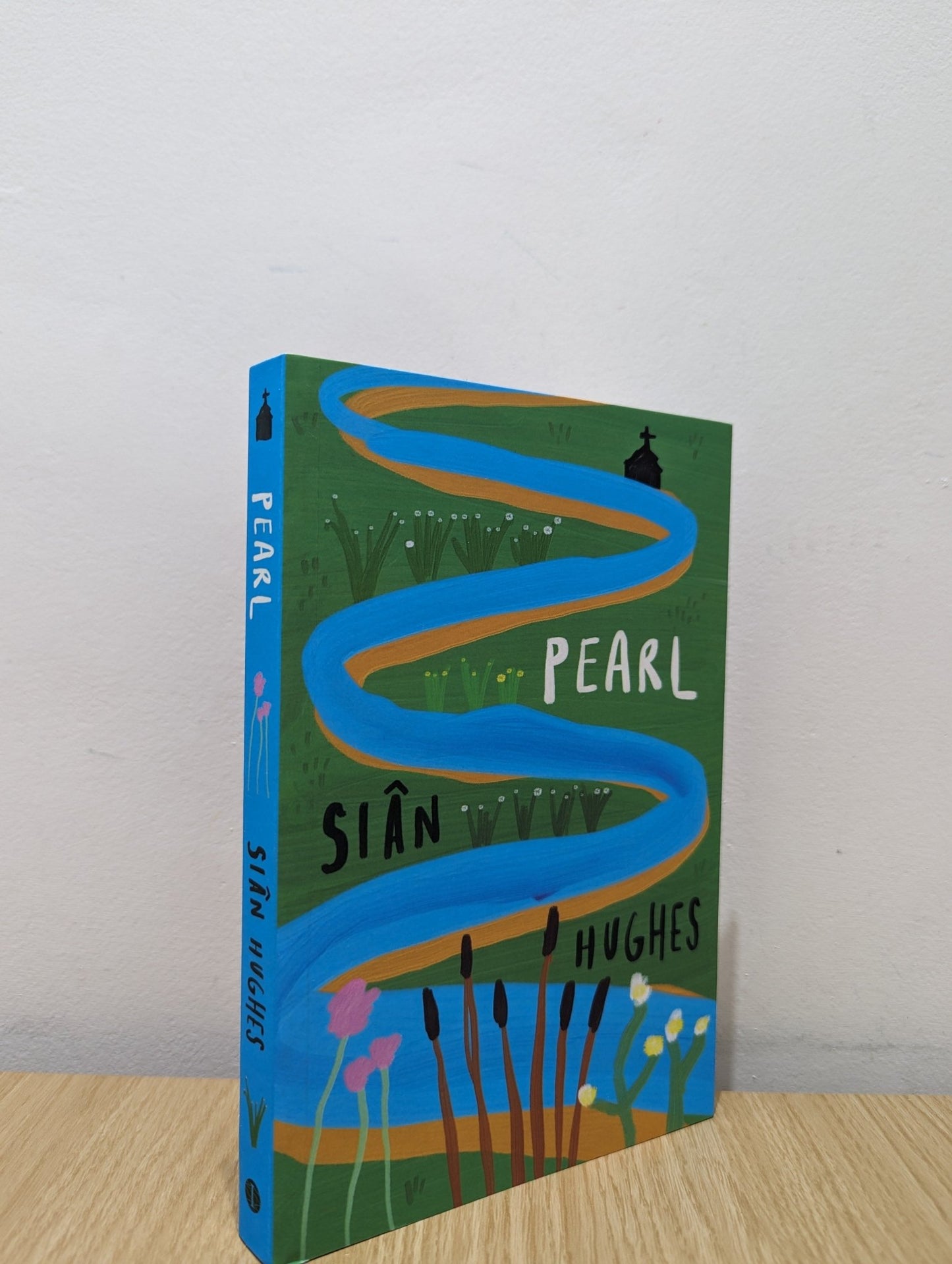 Pearl by Sian Hughes (First Edition) - Fialta Books
