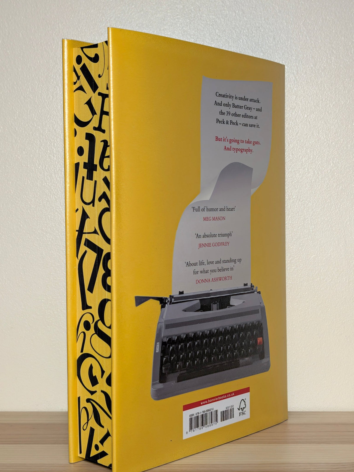 Peck & Peck by Bonnie Garmus (Signed First Edition with sprayed edges) - Fialta Books