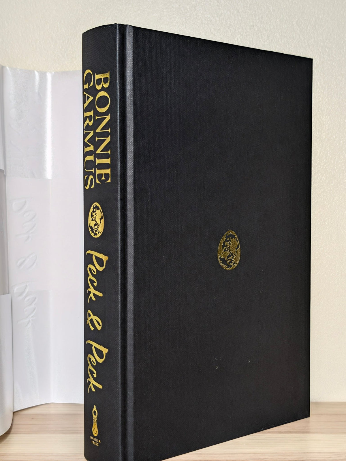 Peck & Peck by Bonnie Garmus (Signed First Edition with sprayed edges) - Fialta Books