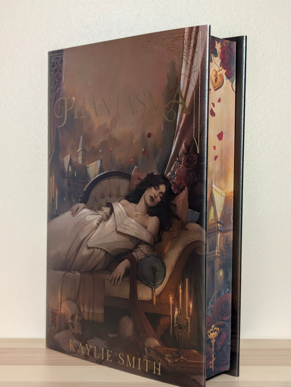 Phantasma by Kaylie Smith (Special Edition with sprayed edges) - Fialta Books