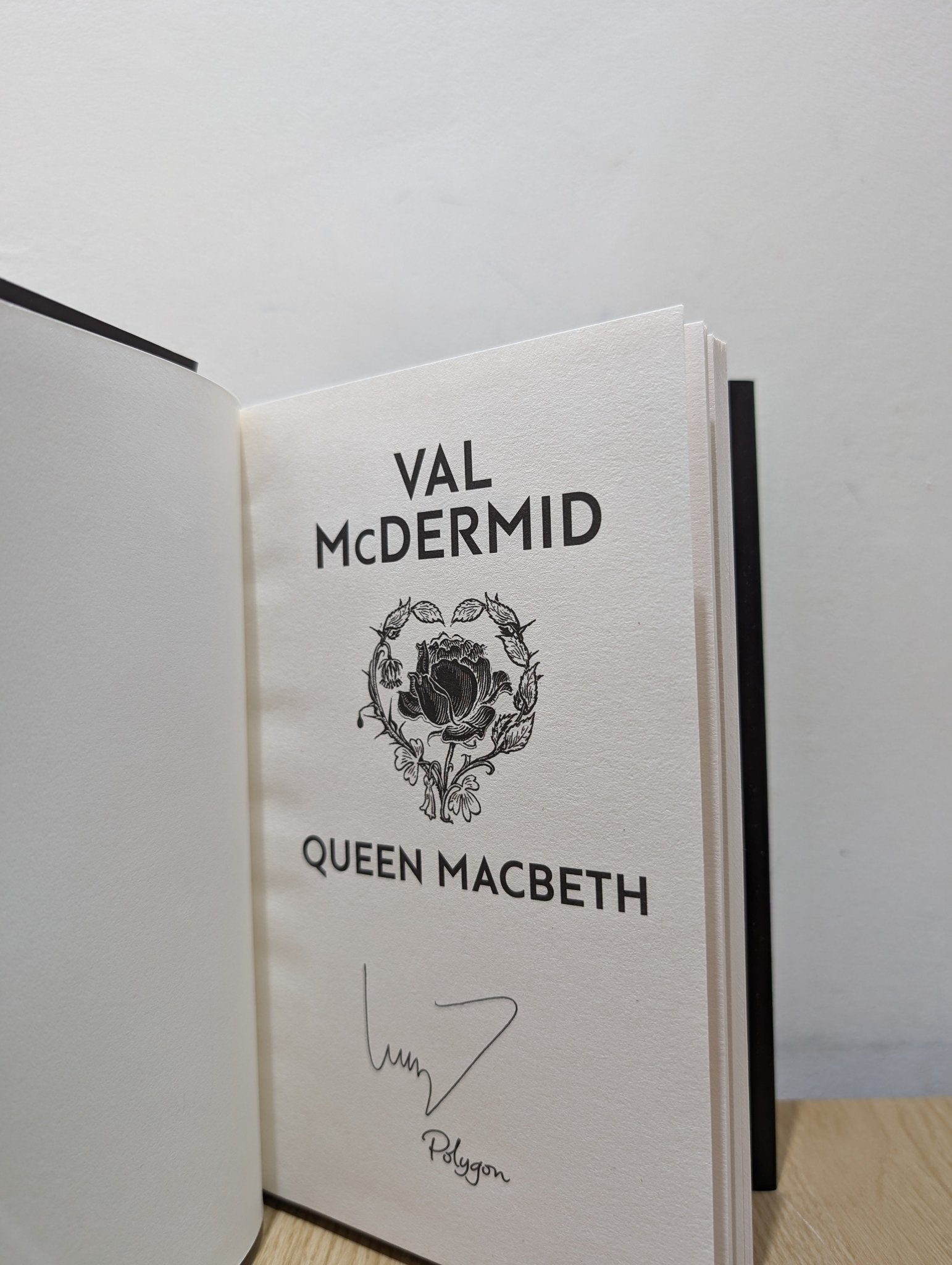 Queen Macbeth: Darkland Tales by Val McDermid (Signed First Edition) - Fialta Books