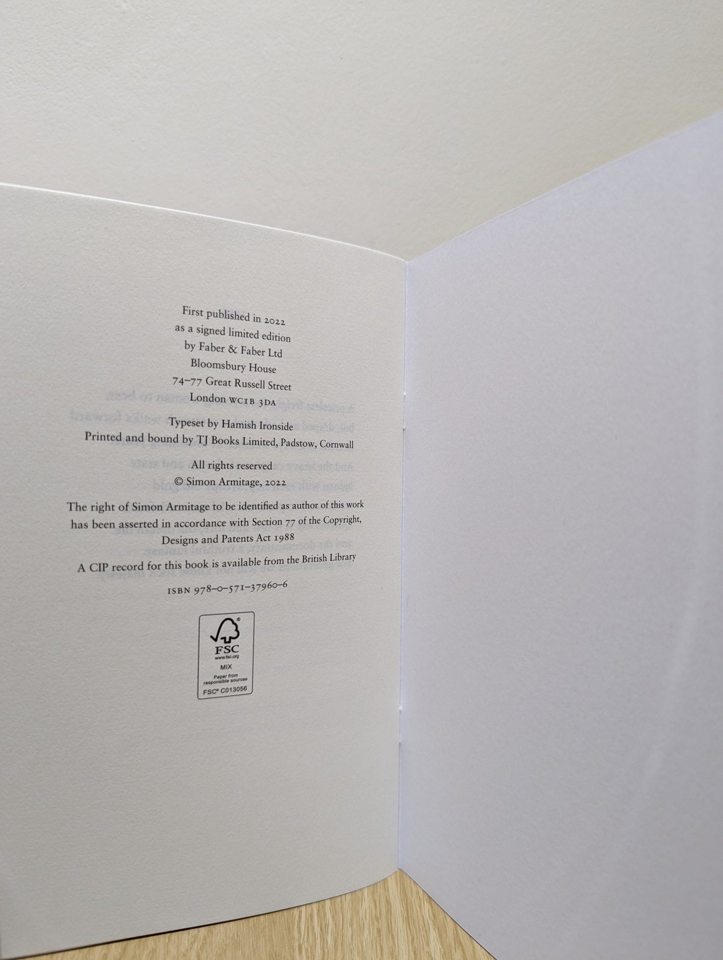 Queenhood: A Poem for the Queen's Platinum Jubilee 2022 by Simon Armitage (Signed Limited Edition) - Fialta Books