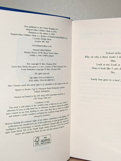 Radio Silence by Alice Oseman (Signed Anniversary Edition with sprayed edges) - Fialta Books
