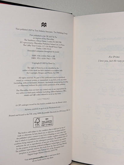 Red City by Marie Lu (Signed First Edition with sprayed edges) - Fialta Books