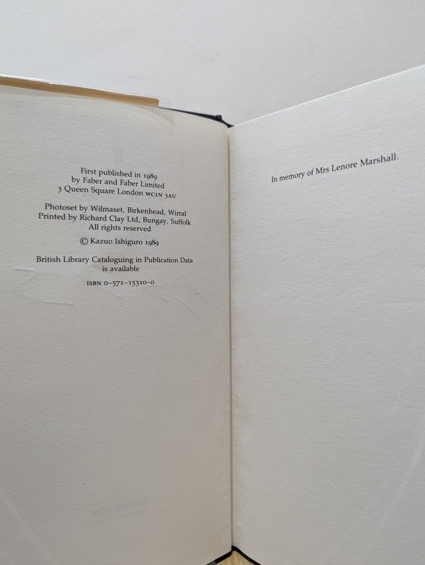 Remains of the Day by Kazuo Ishiguro (Signed First Edition) - Fialta Books