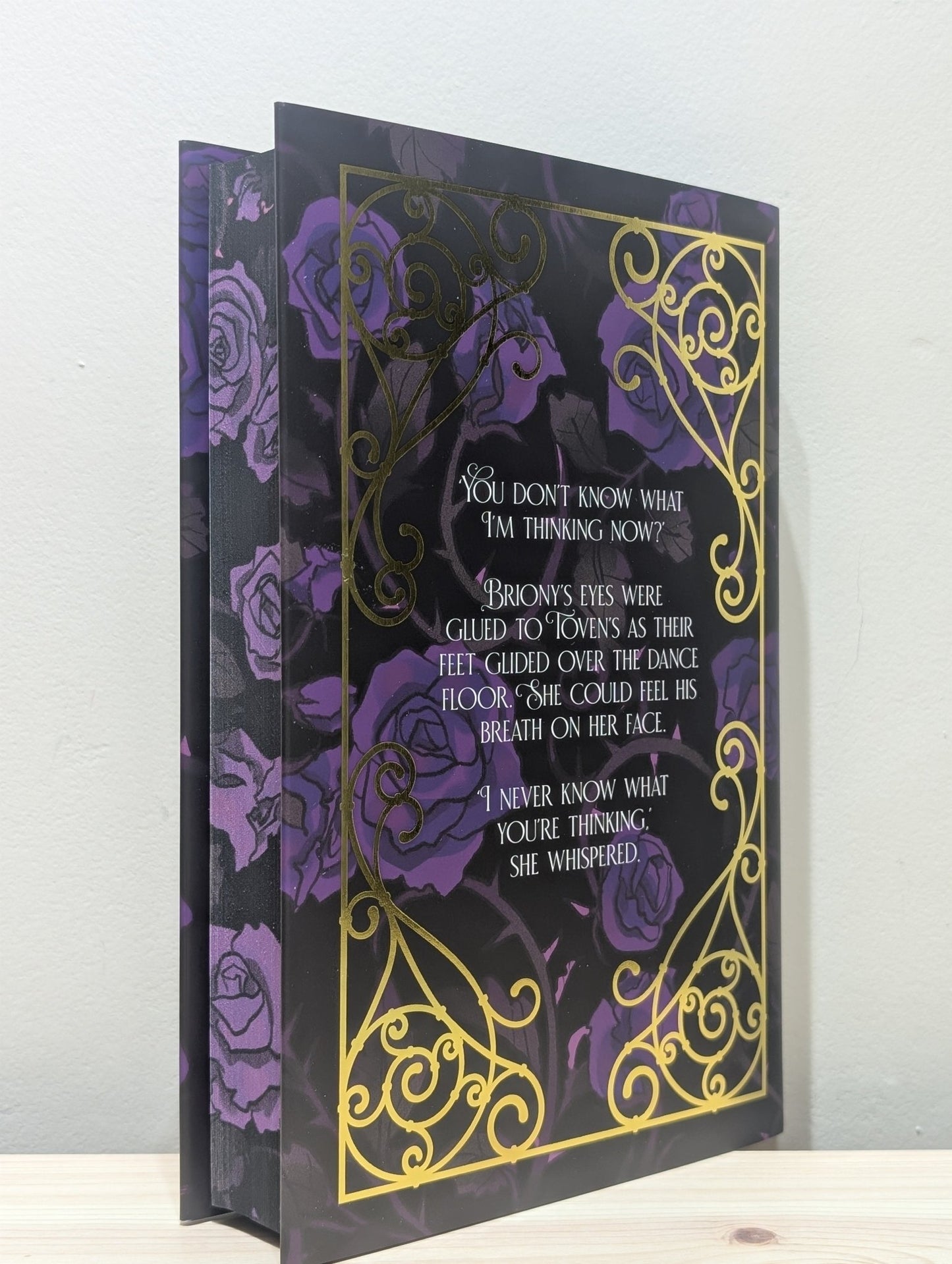 Rose in Chains by Julie Soto (Signed with sprayed edges) - Fialta Books