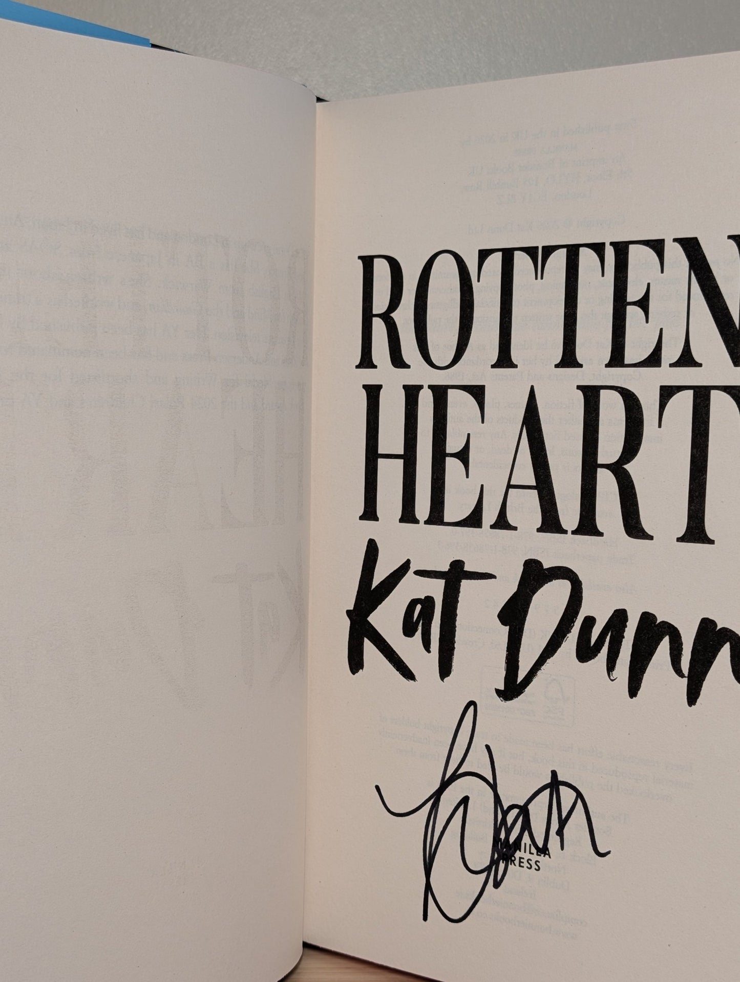 Rottenheart by Kat Dunn (Signed First Edition with foil on board) - Fialta Books