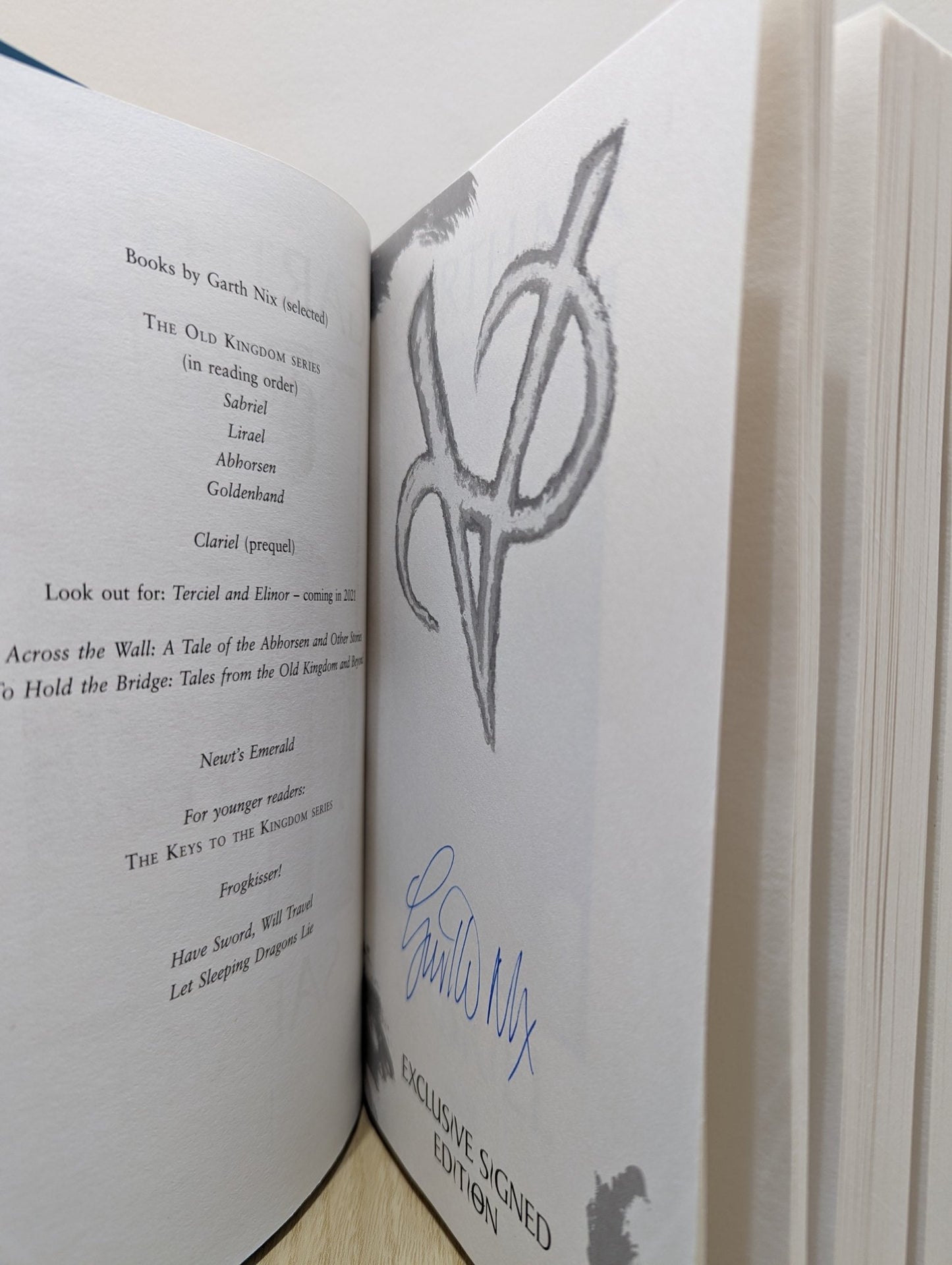 Sabriel: The Old Kingdom 2 by Garth Nix (Signed Anniversary Edition) - Fialta Books