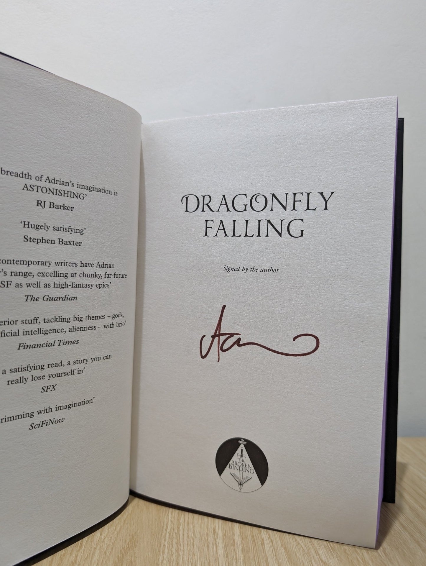 Shadows of the Apt 1 - 10 (Signed Special Edition with sprayed edges) - Fialta Books