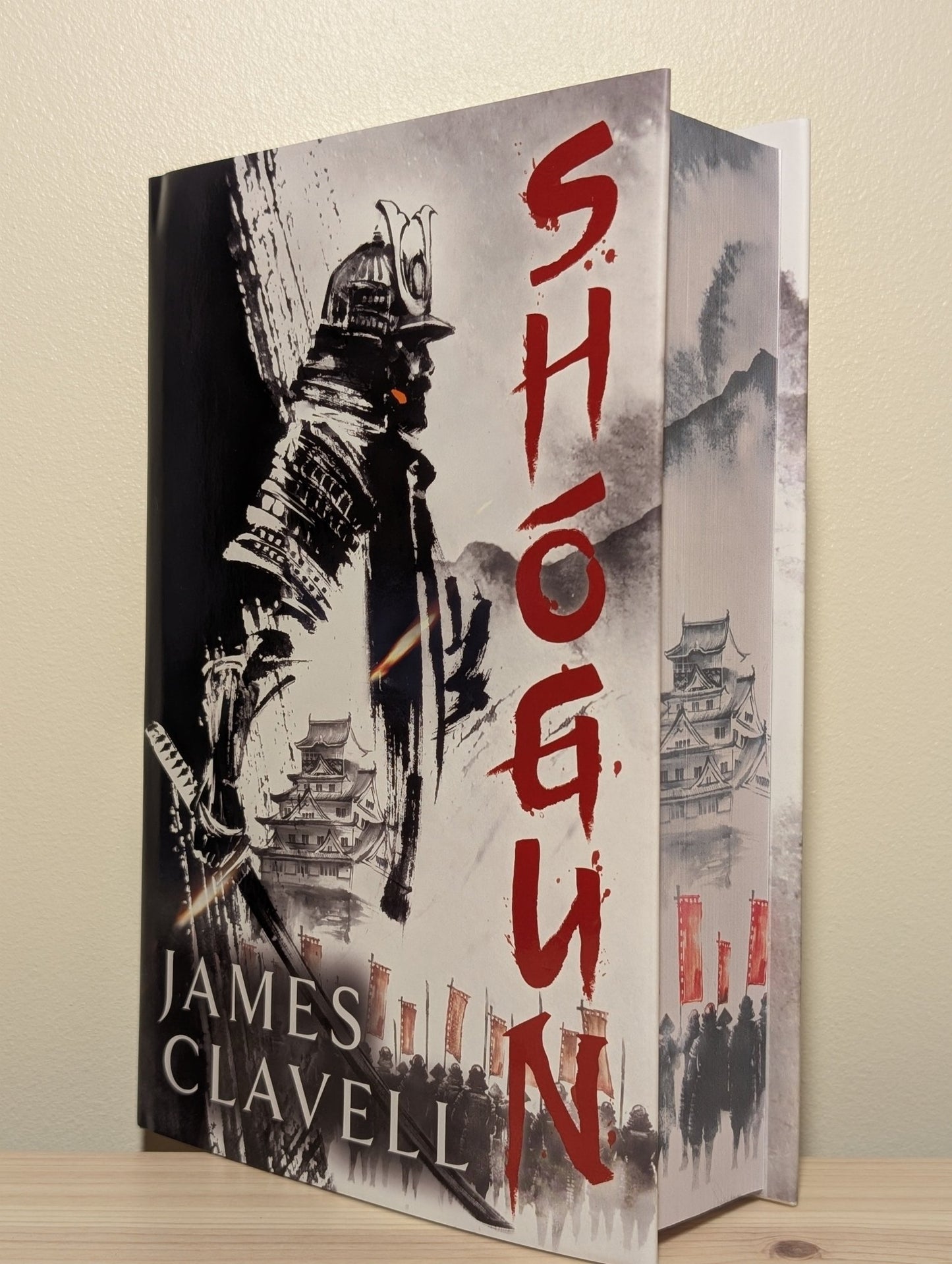 Shogun by James Clavell (Limited Edition with sprayed edges) - Fialta Books