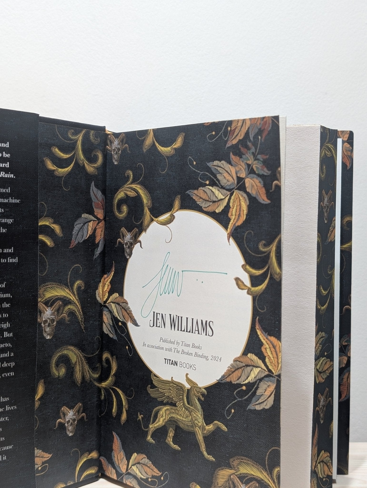 Talon Duology: Talonsister; Titanchild by Jen Williams (Signed Edition Set with sprayed edges) - Fialta Books
