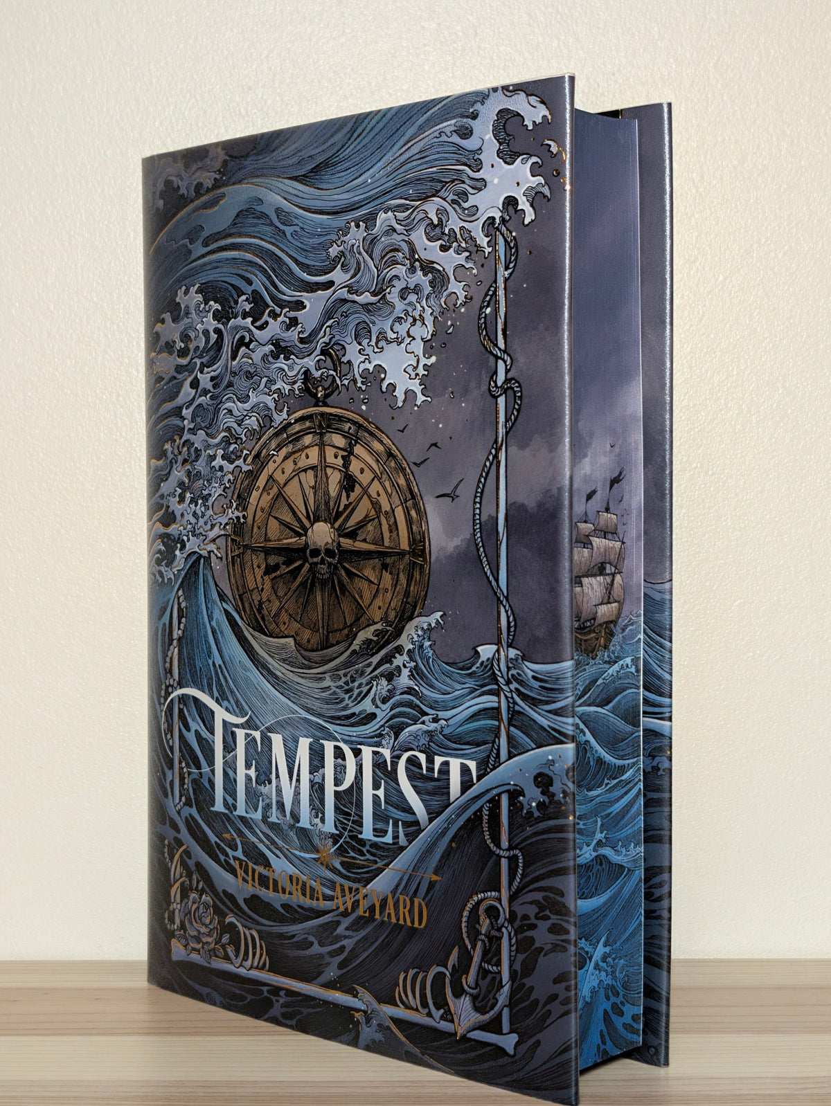 Tempest by Victoria Aveyard (Special Edition with sprayed edges) - Fialta Books