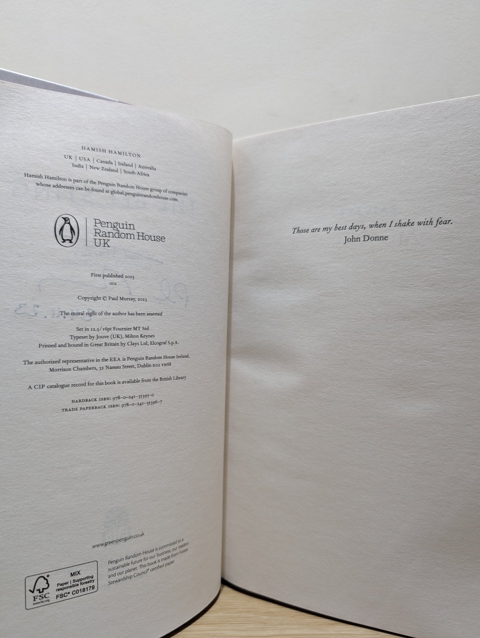 The Bee Sting by Paul Murray (Signed Dated First Edition) - Fialta Books