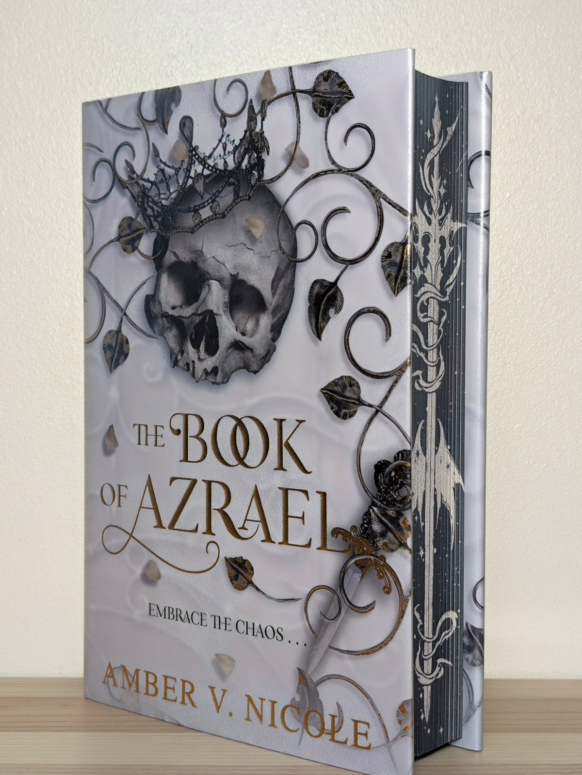 The Book of Azrael by Amber V. Nicole (Deluxe Collector's Edition with sprayed edges) - Fialta Books