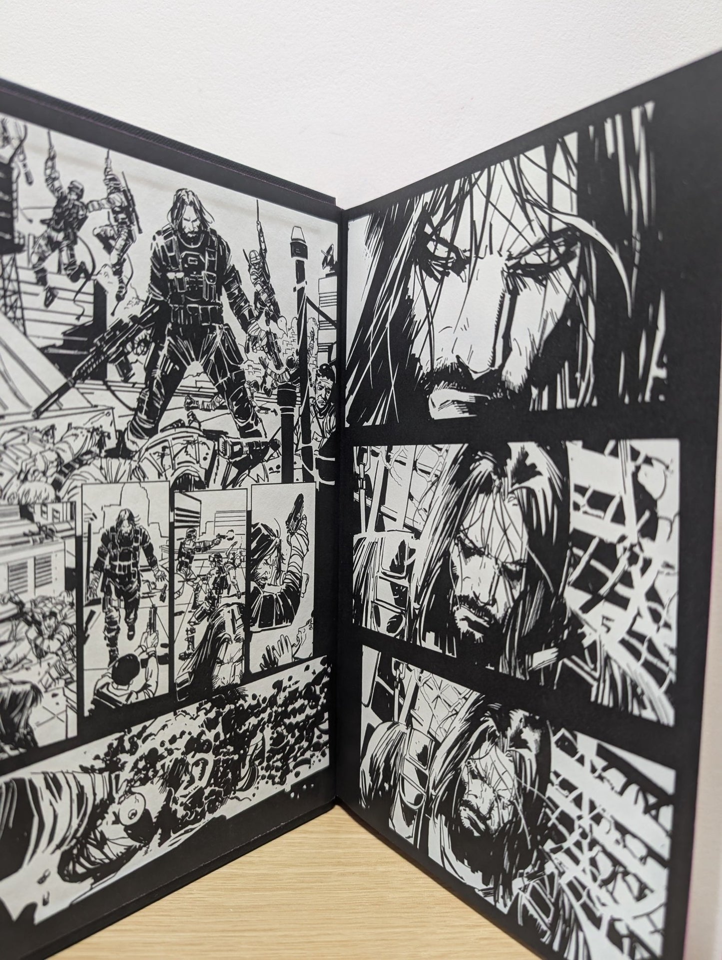 The Book of Elsewhere by Keanu Reeves China Mieville (First Edition with sprayed edges) - Fialta Books